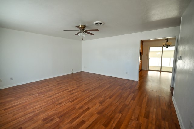 903 N Lamb Street Bowie TX 76230