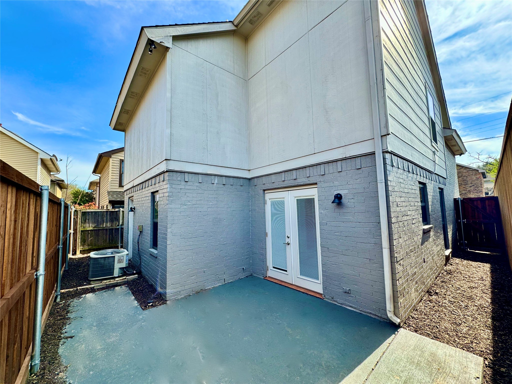 1508 Villars Street Dallas TX 75204