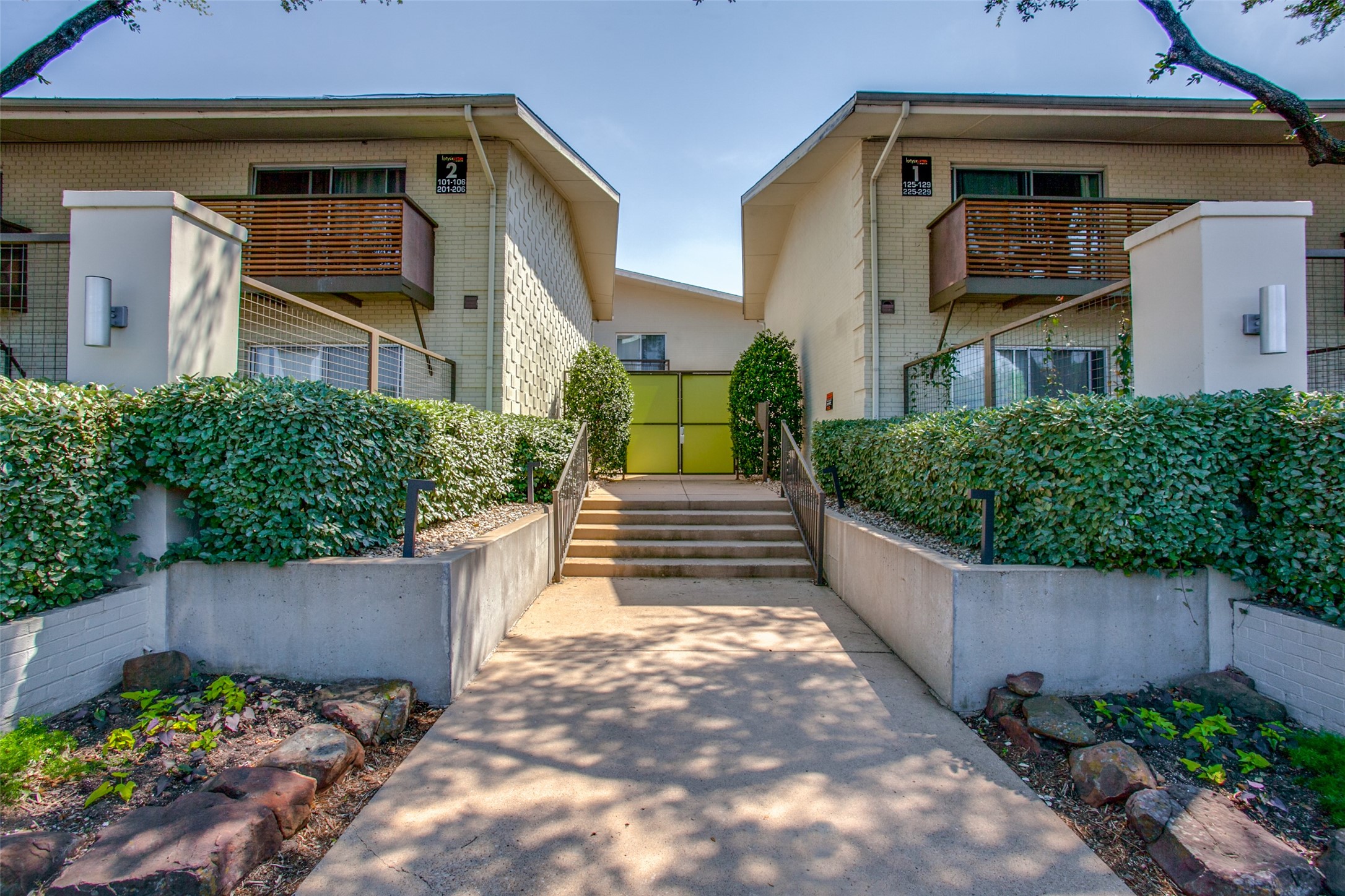 4616 W Lovers Lane Dallas TX 75209