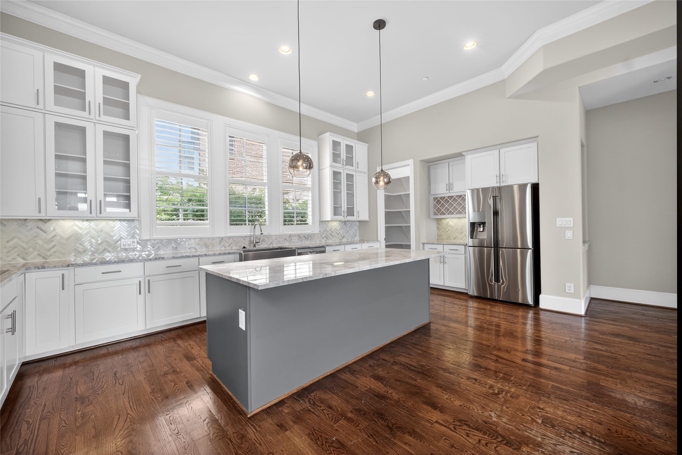 520 S Pearl Expressway S Dallas TX 75201