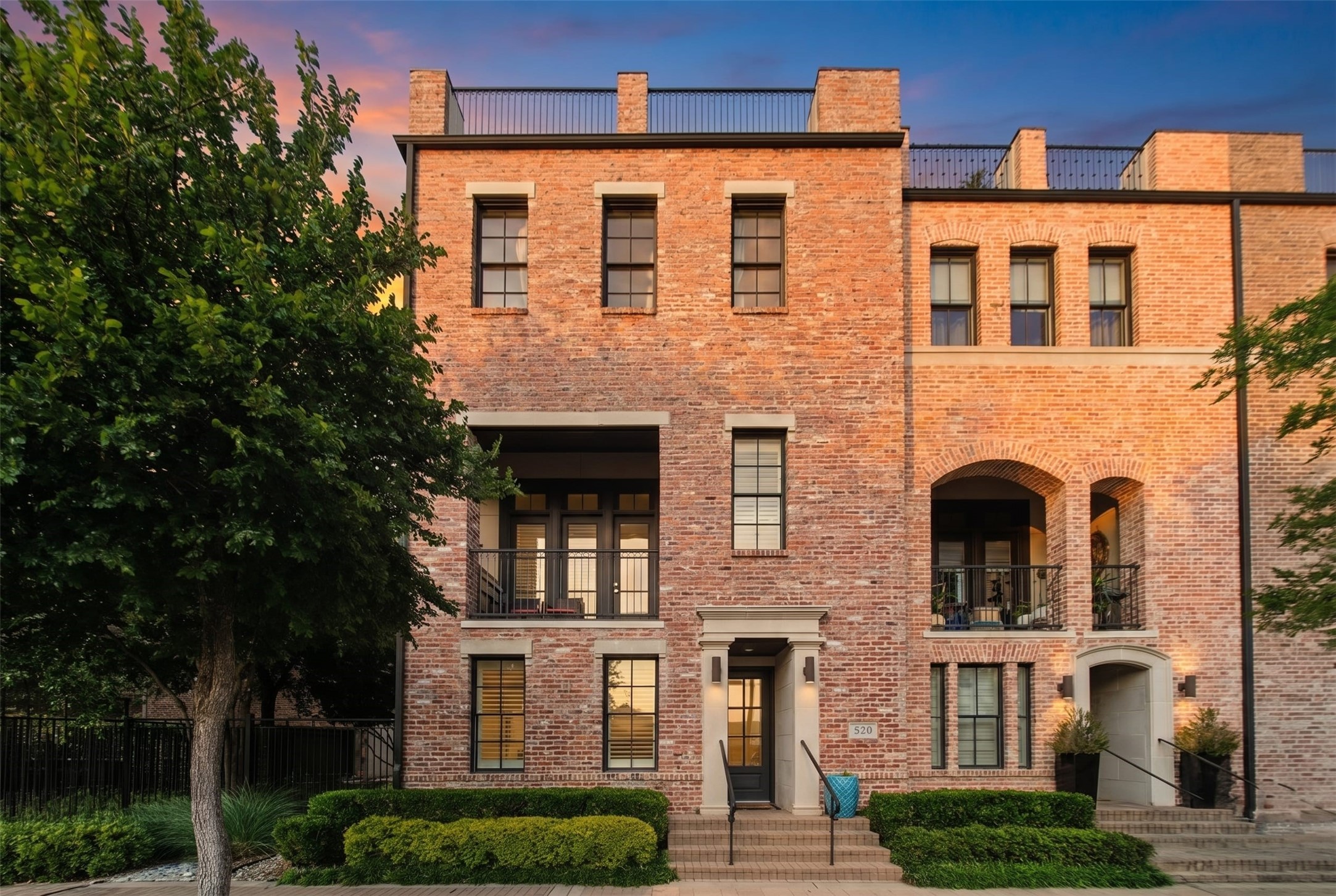 520 S Pearl Expressway S Dallas TX 75201