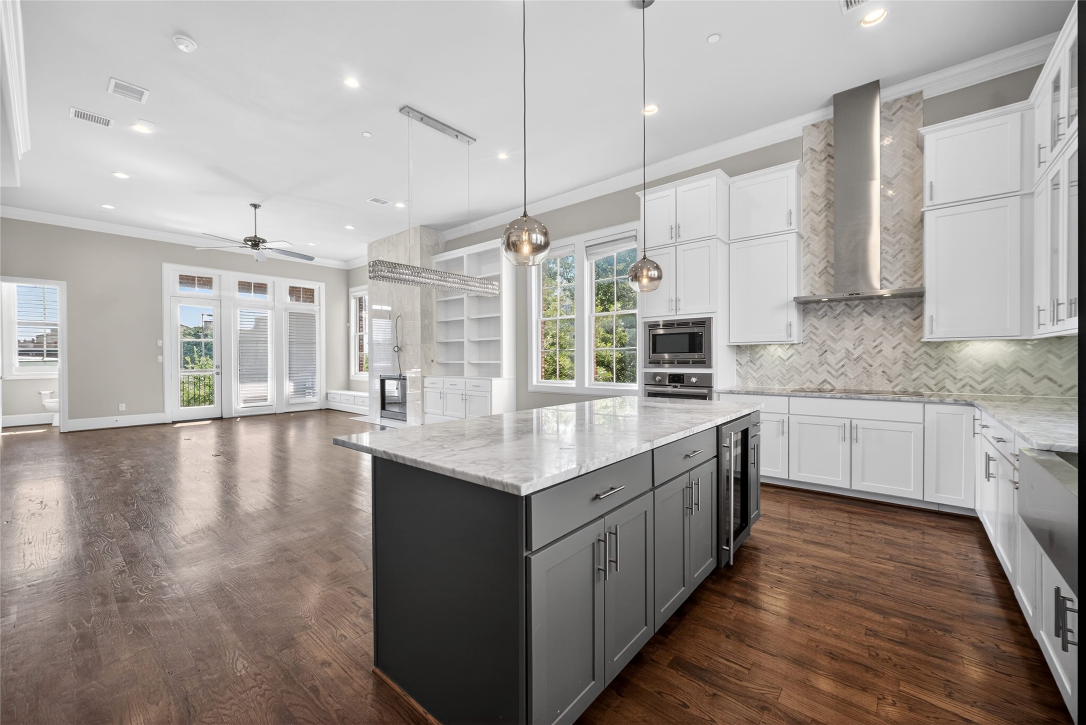 520 S Pearl Expressway S Dallas TX 75201