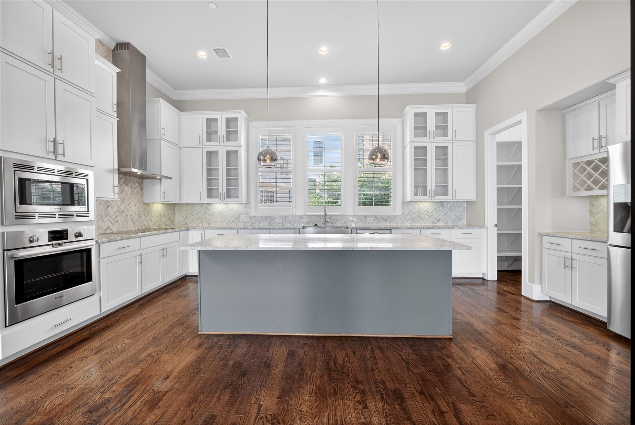 520 S Pearl Expressway S Dallas TX 75201