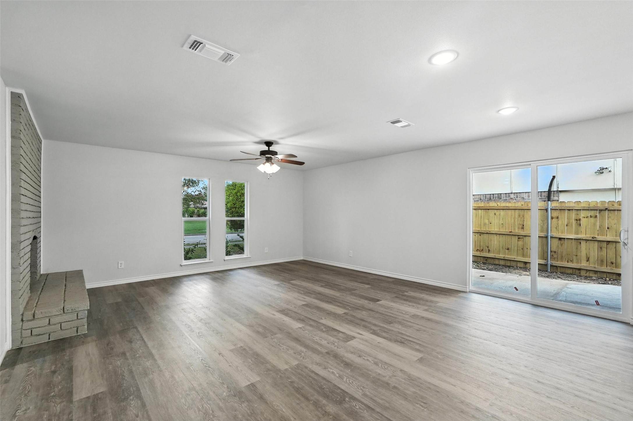 4613 Tarry Drive Garland TX 75043
