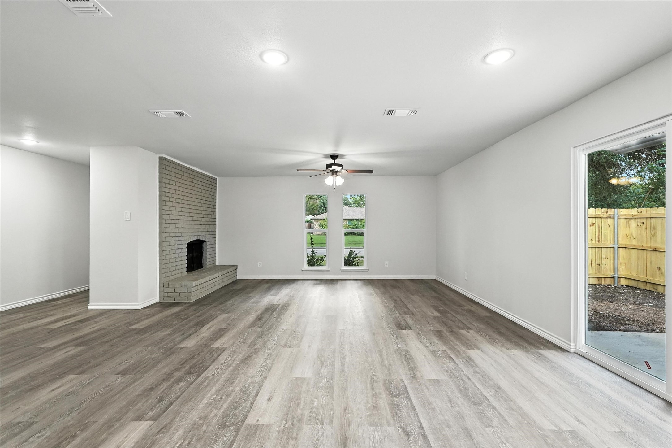 4613 Tarry Drive Garland TX 75043