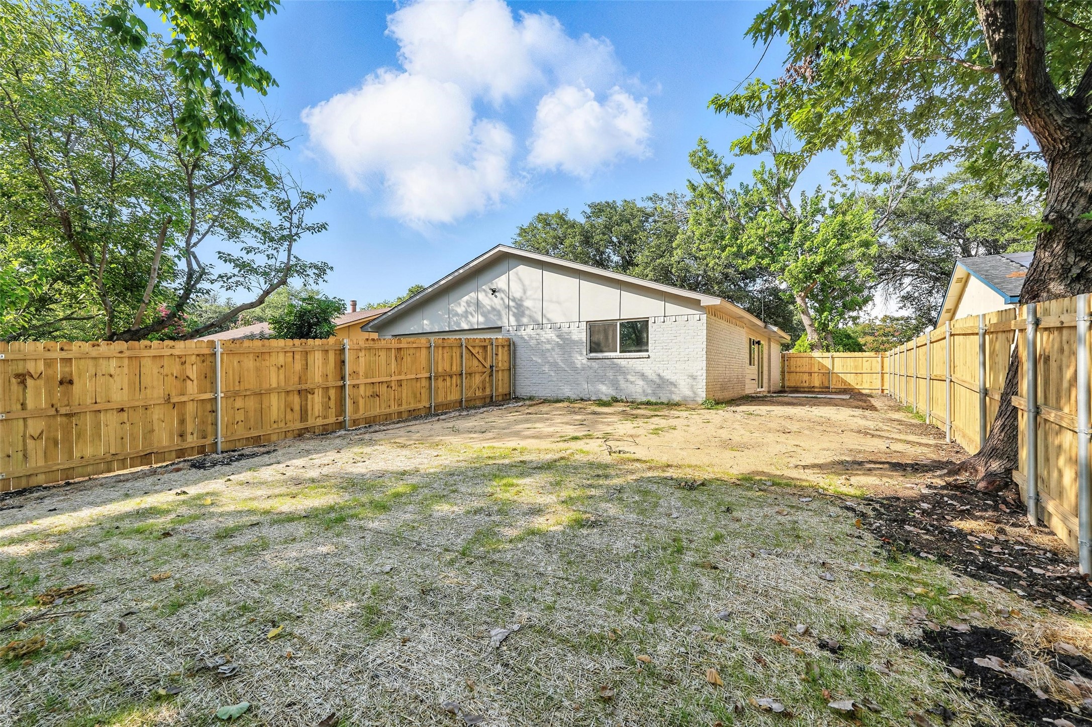 4613 Tarry Drive Garland TX 75043