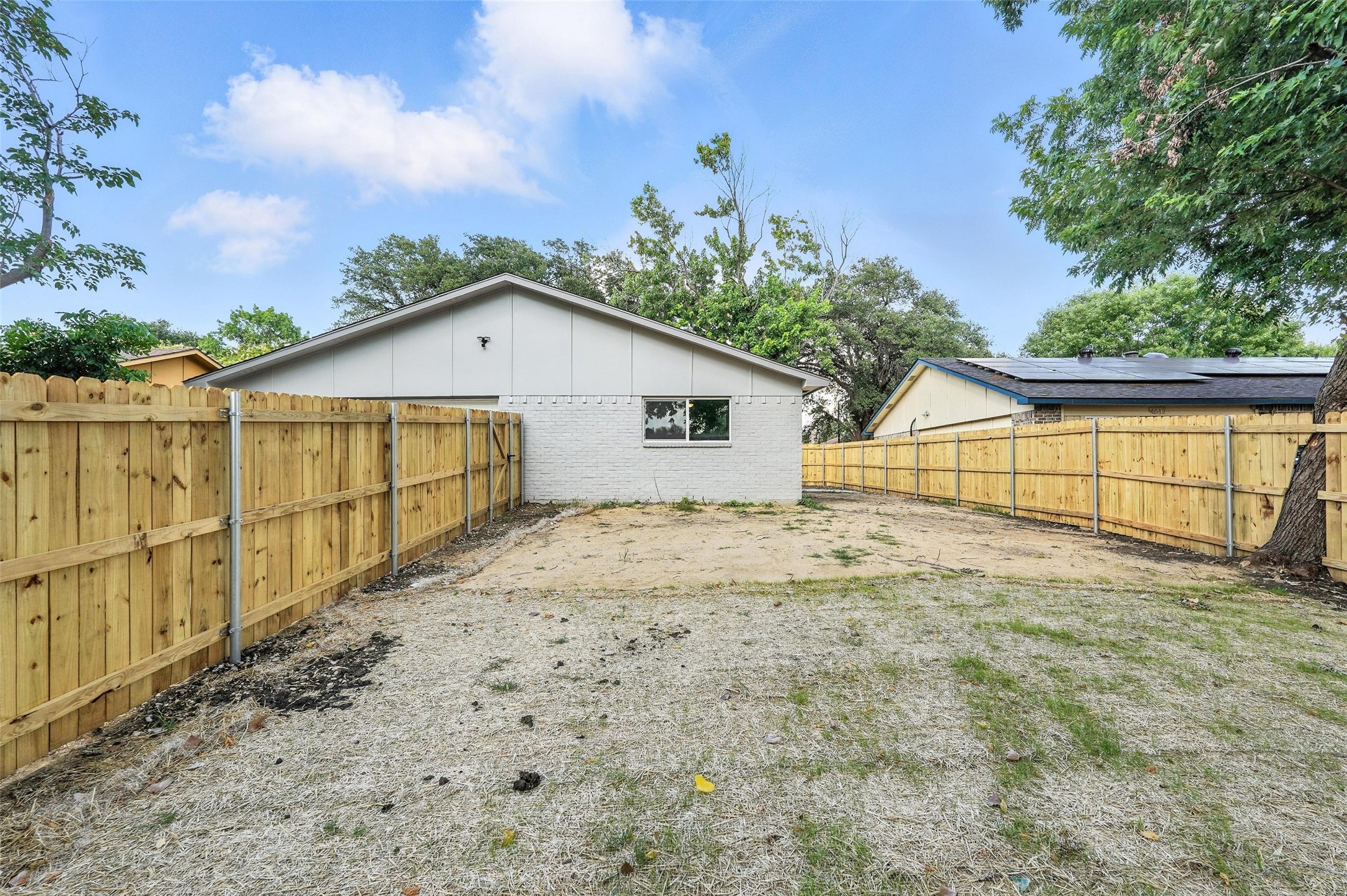 4613 Tarry Drive Garland TX 75043