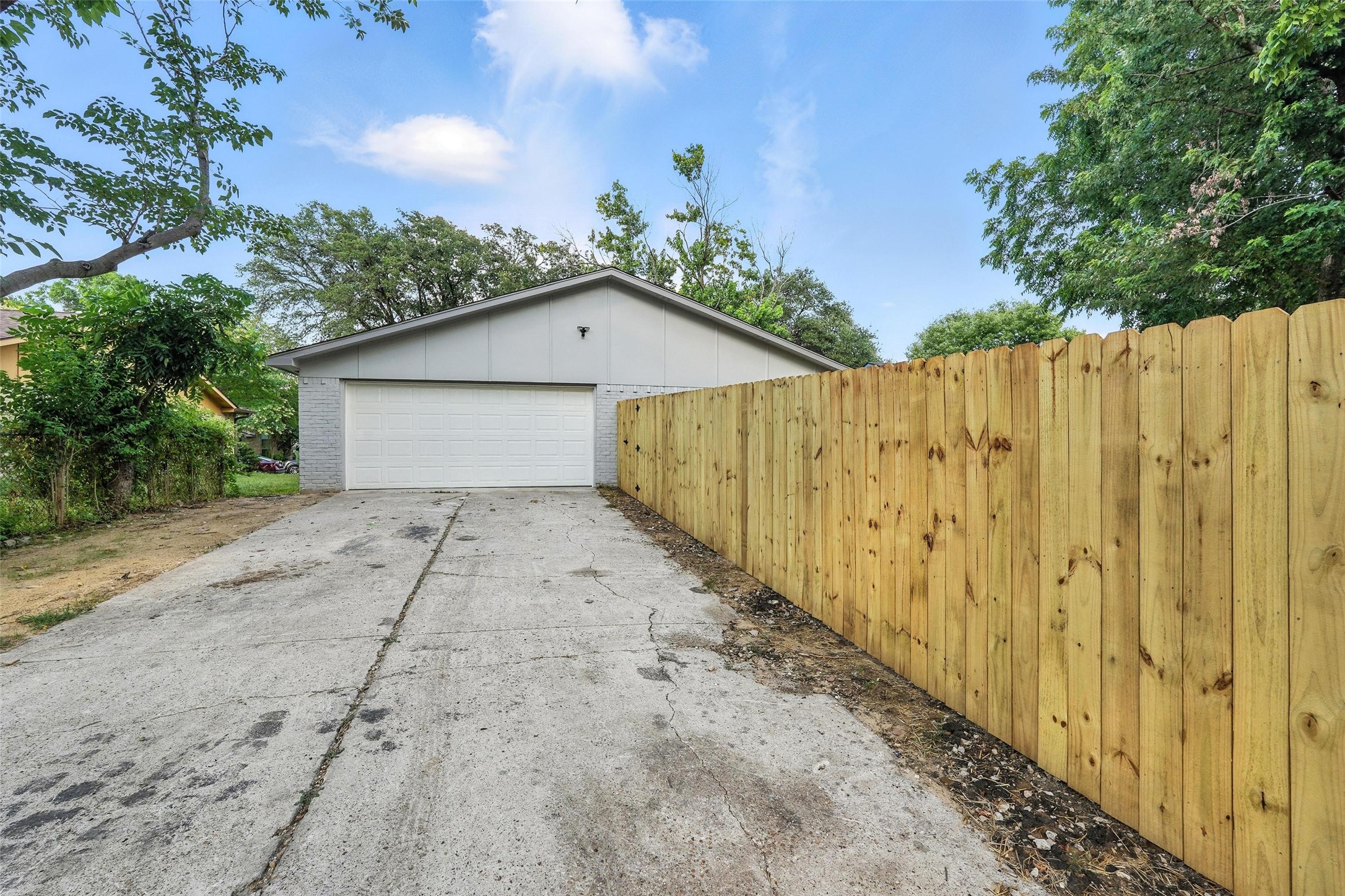 4613 Tarry Drive Garland TX 75043