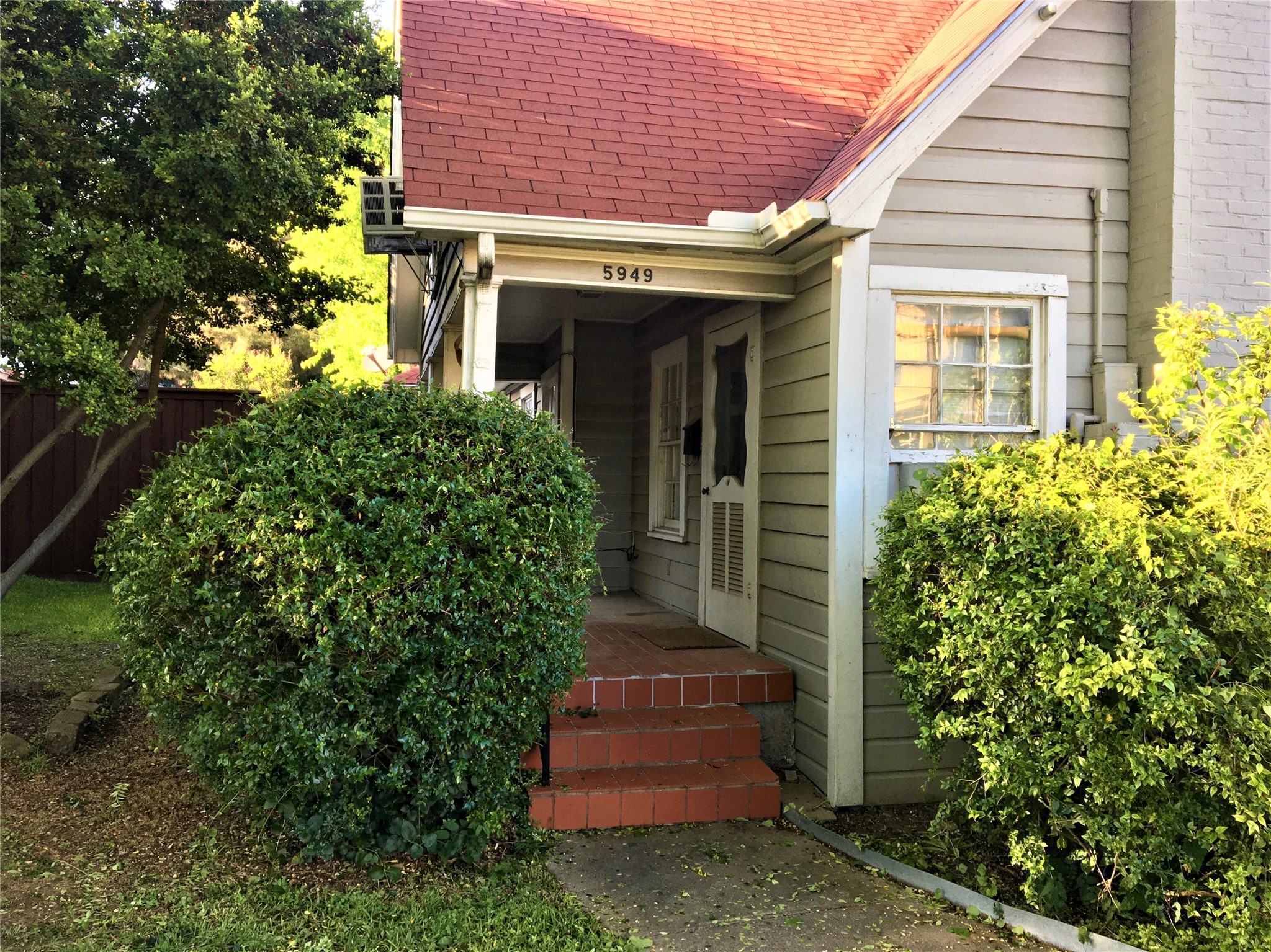 5949 Lewis Street Dallas TX 75206