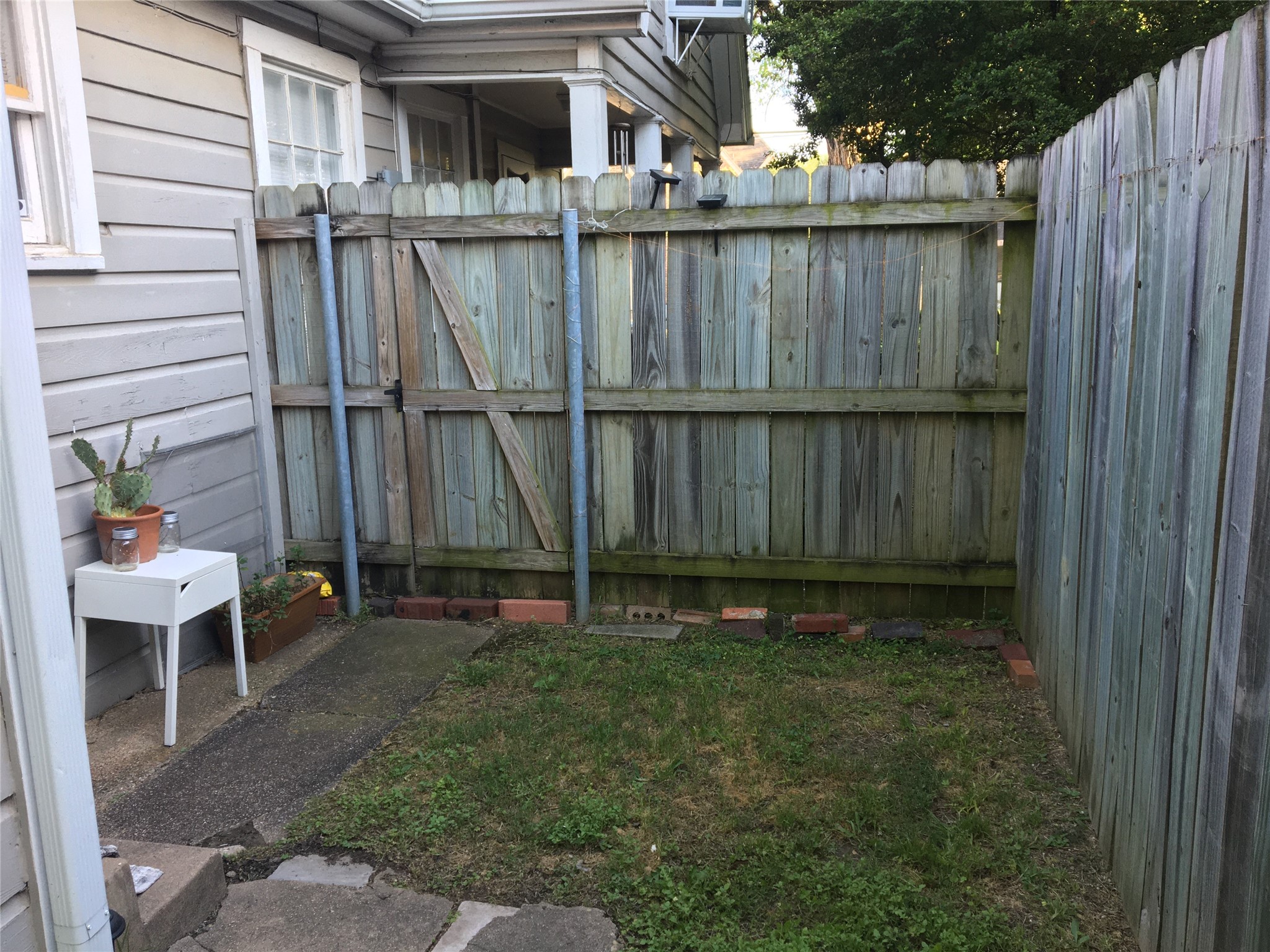 5949 Lewis Street Dallas TX 75206