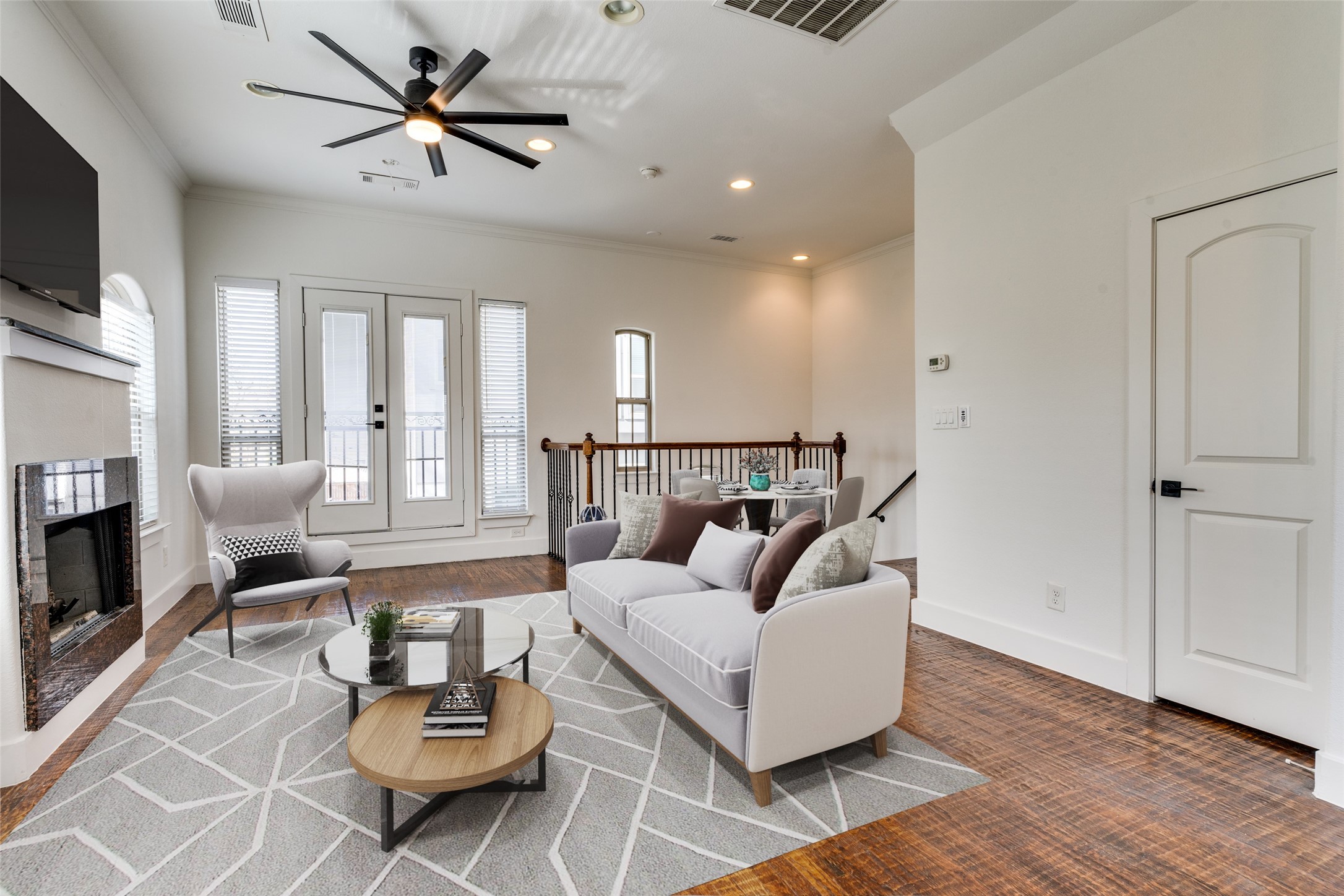 5922 Ross Avenue Dallas TX 75206