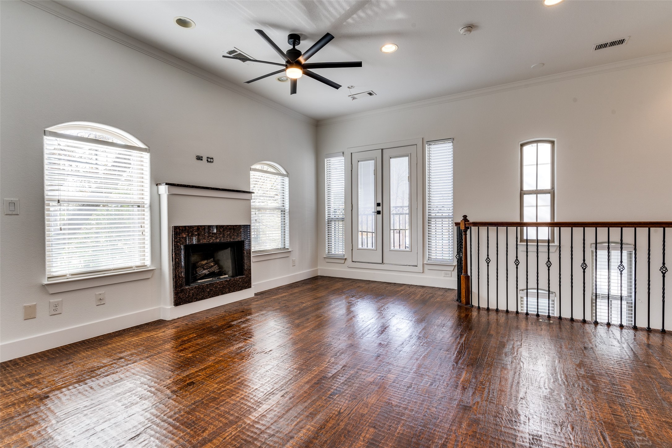 5922 Ross Avenue Dallas TX 75206