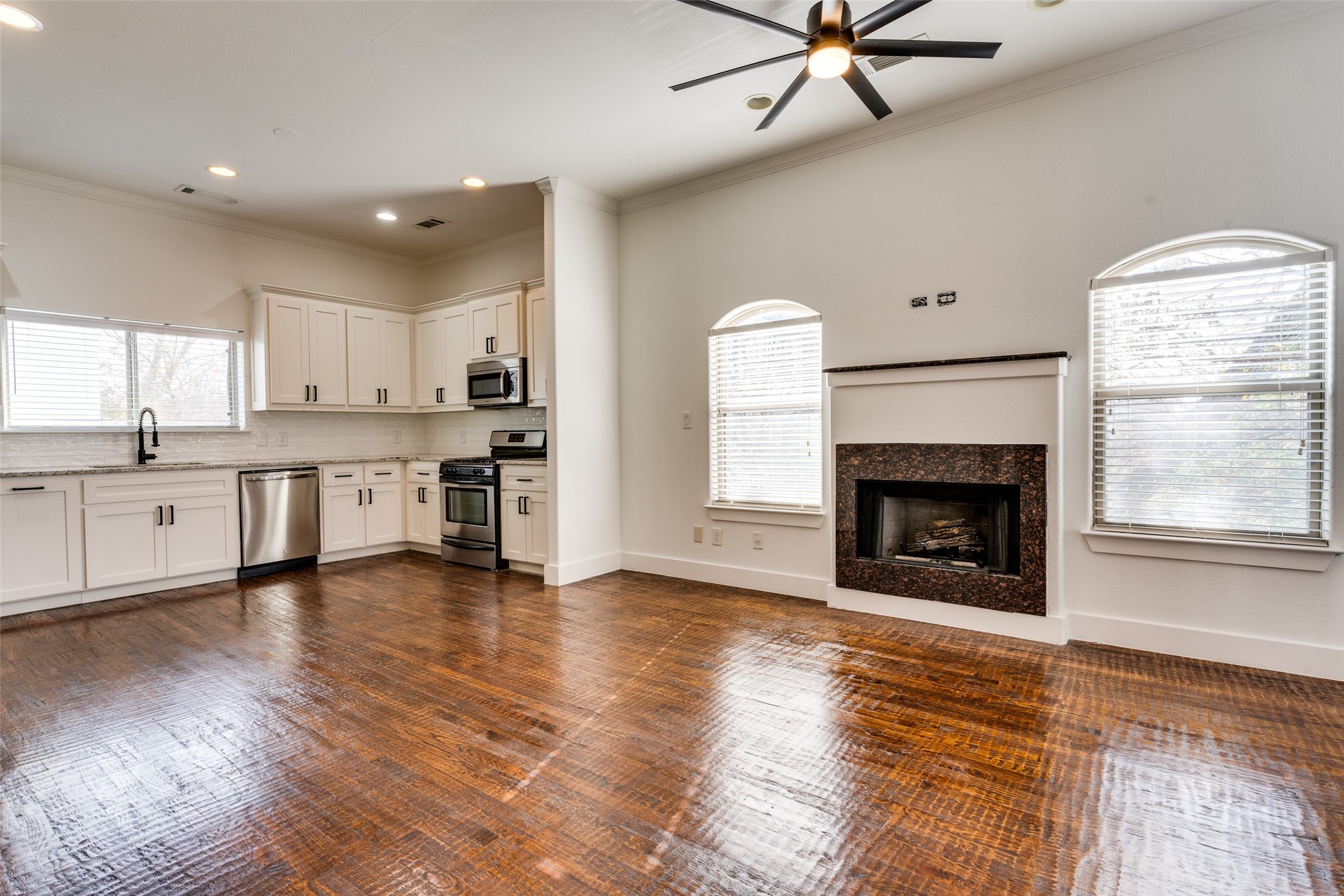 5922 Ross Avenue Dallas TX 75206