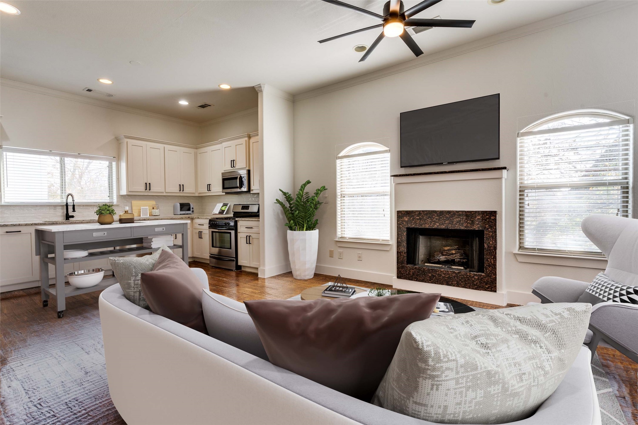 5922 Ross Avenue Dallas TX 75206