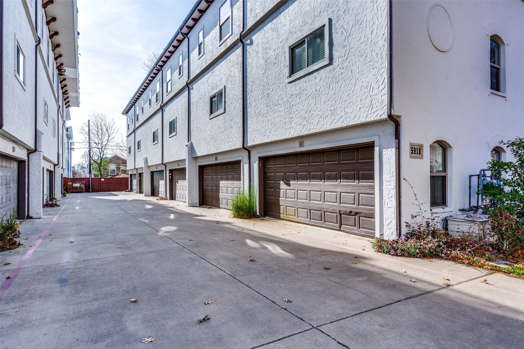 5922 Ross Avenue Dallas TX 75206