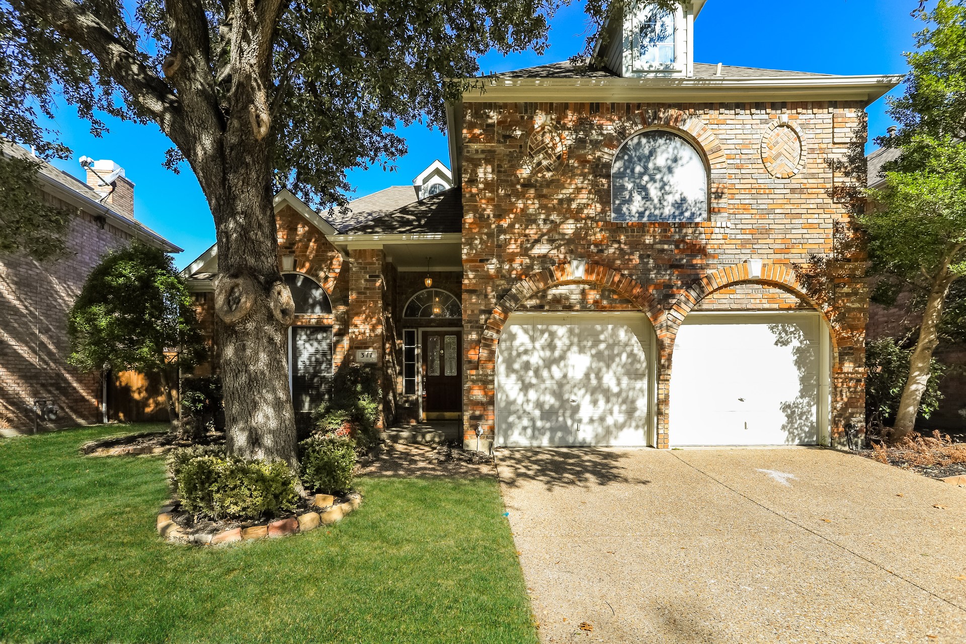 311 Riverwalk Lane Irving TX 75063