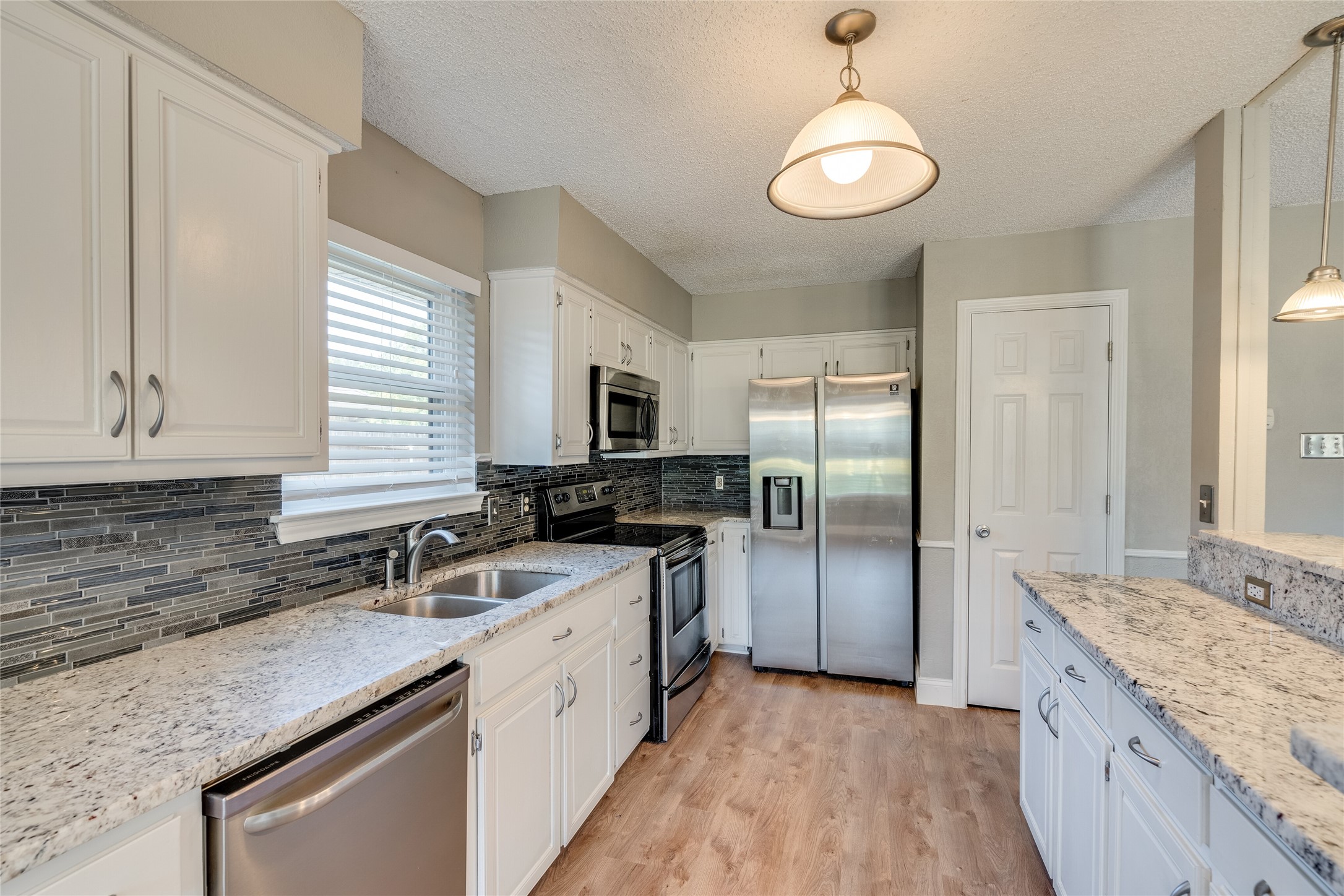 3104 Steve Drive Hurst TX 76054