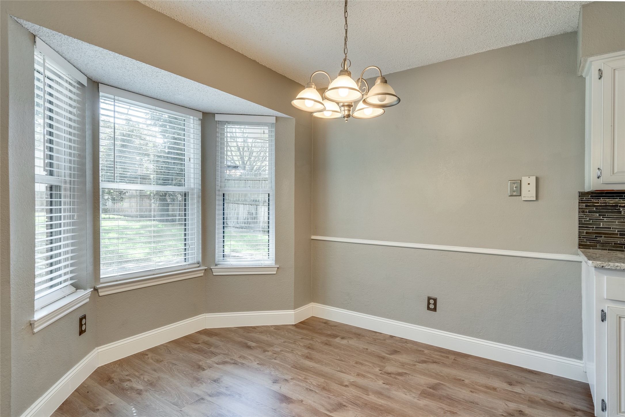 3104 Steve Drive Hurst TX 76054