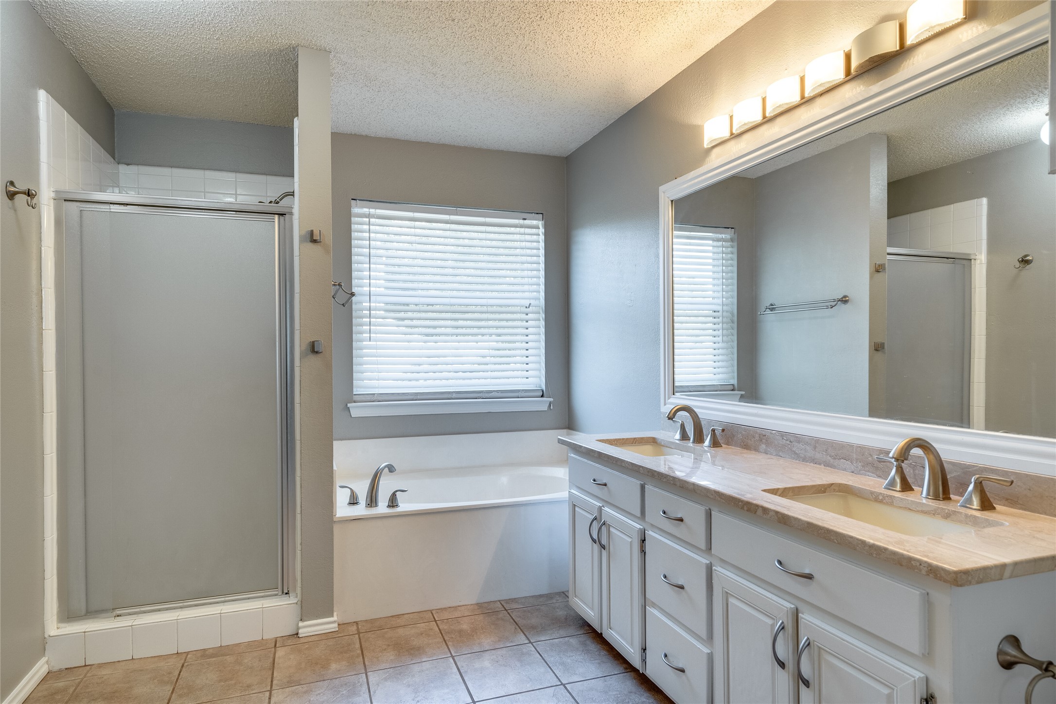 3104 Steve Drive Hurst TX 76054
