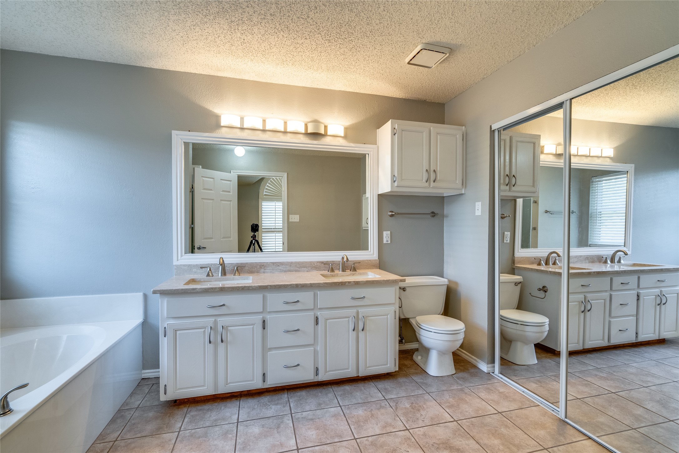 3104 Steve Drive Hurst TX 76054