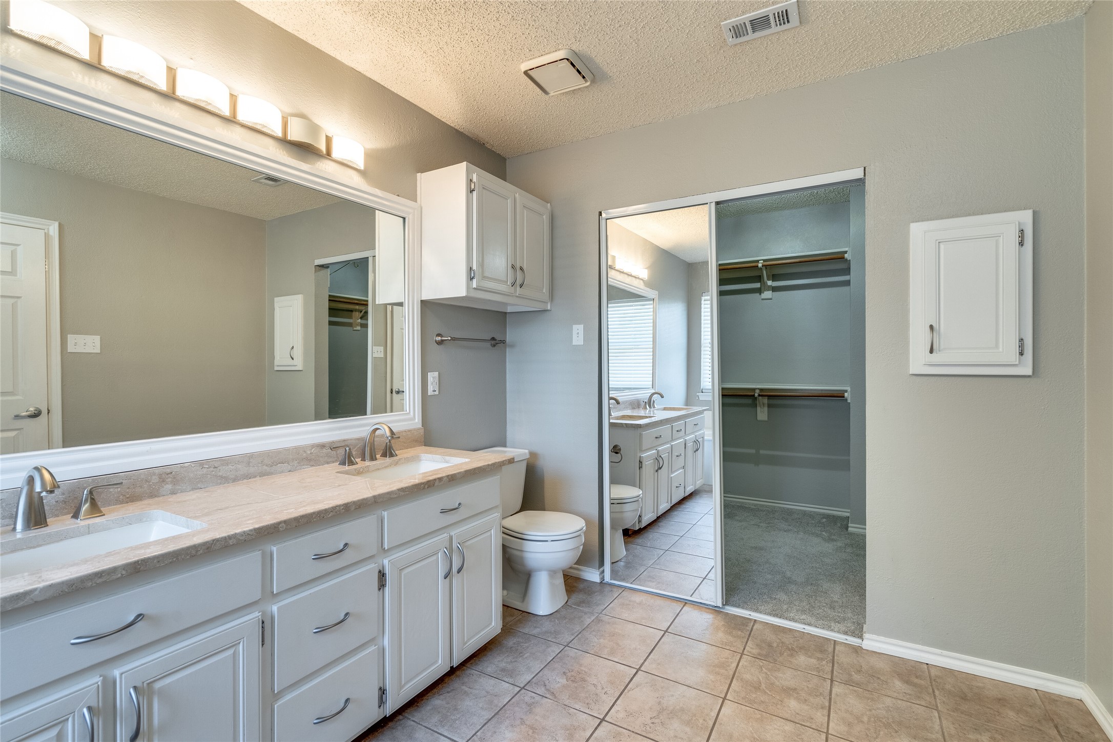 3104 Steve Drive Hurst TX 76054