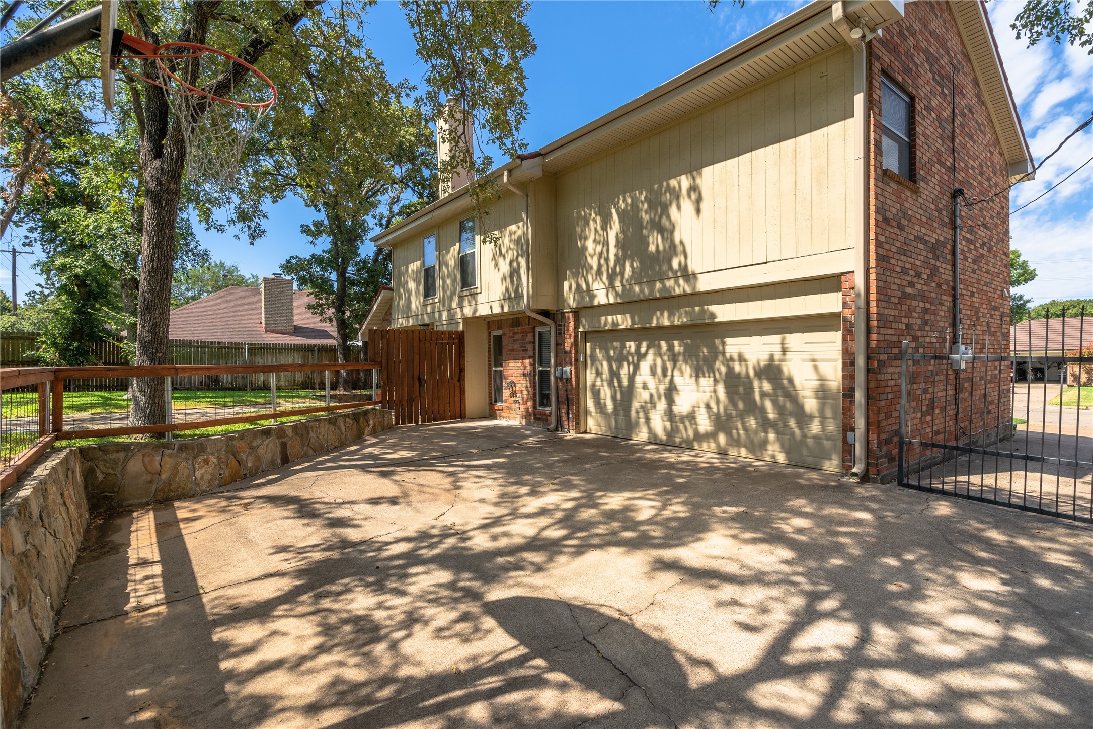 3104 Steve Drive Hurst TX 76054