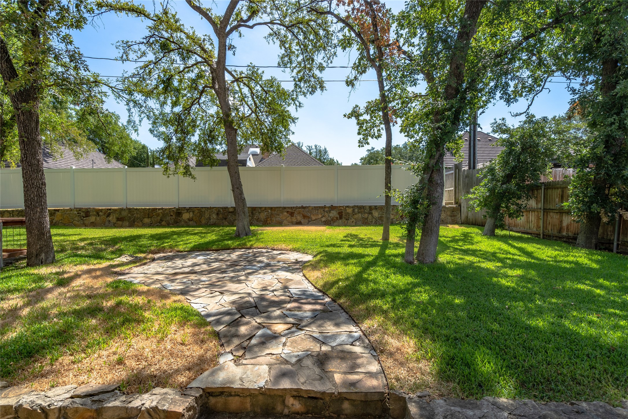 3104 Steve Drive Hurst TX 76054