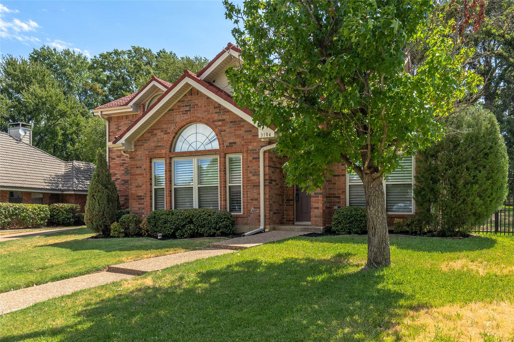 3104 Steve Drive Hurst TX 76054