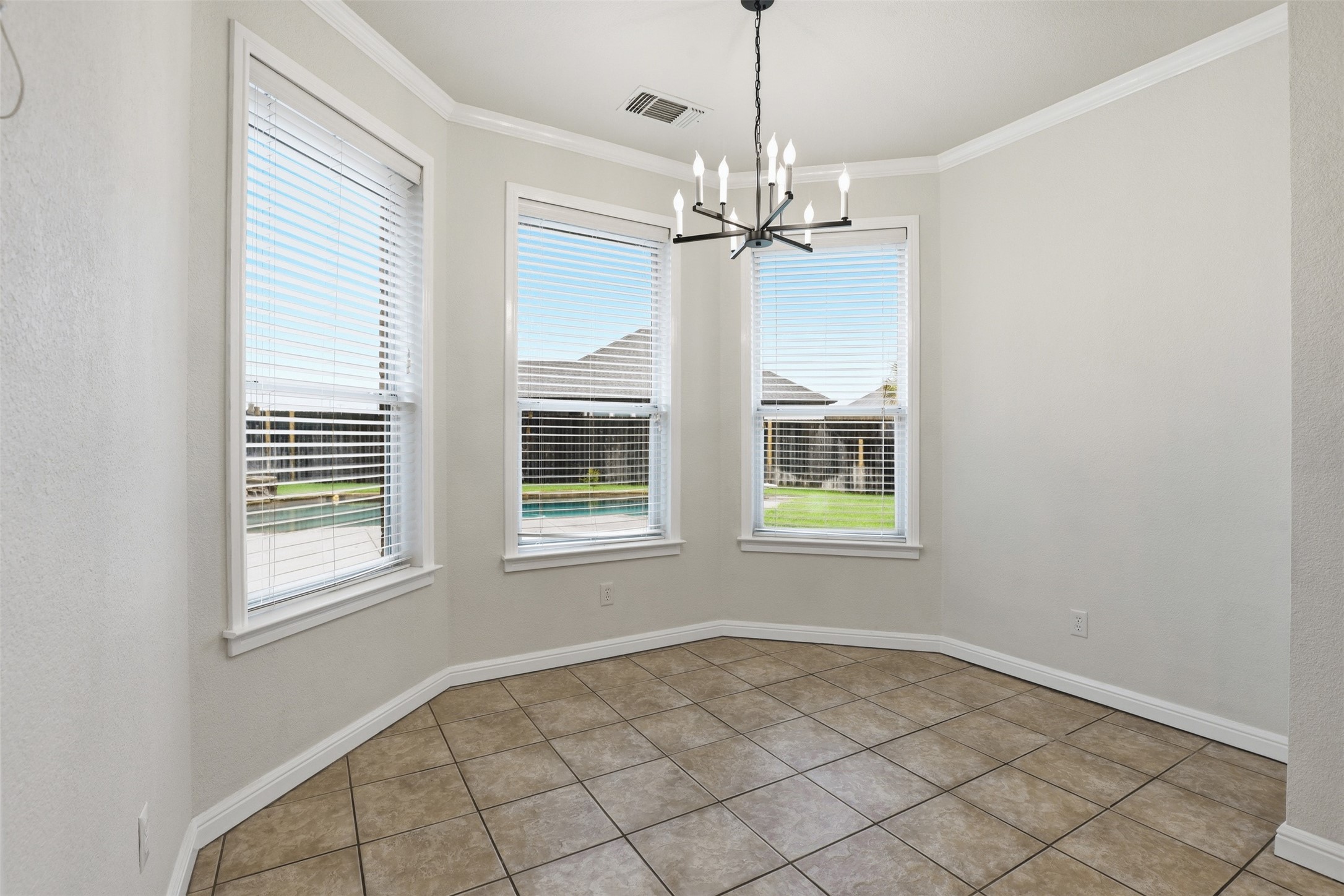 1404 Chaucer Drive Cleburne TX 76033