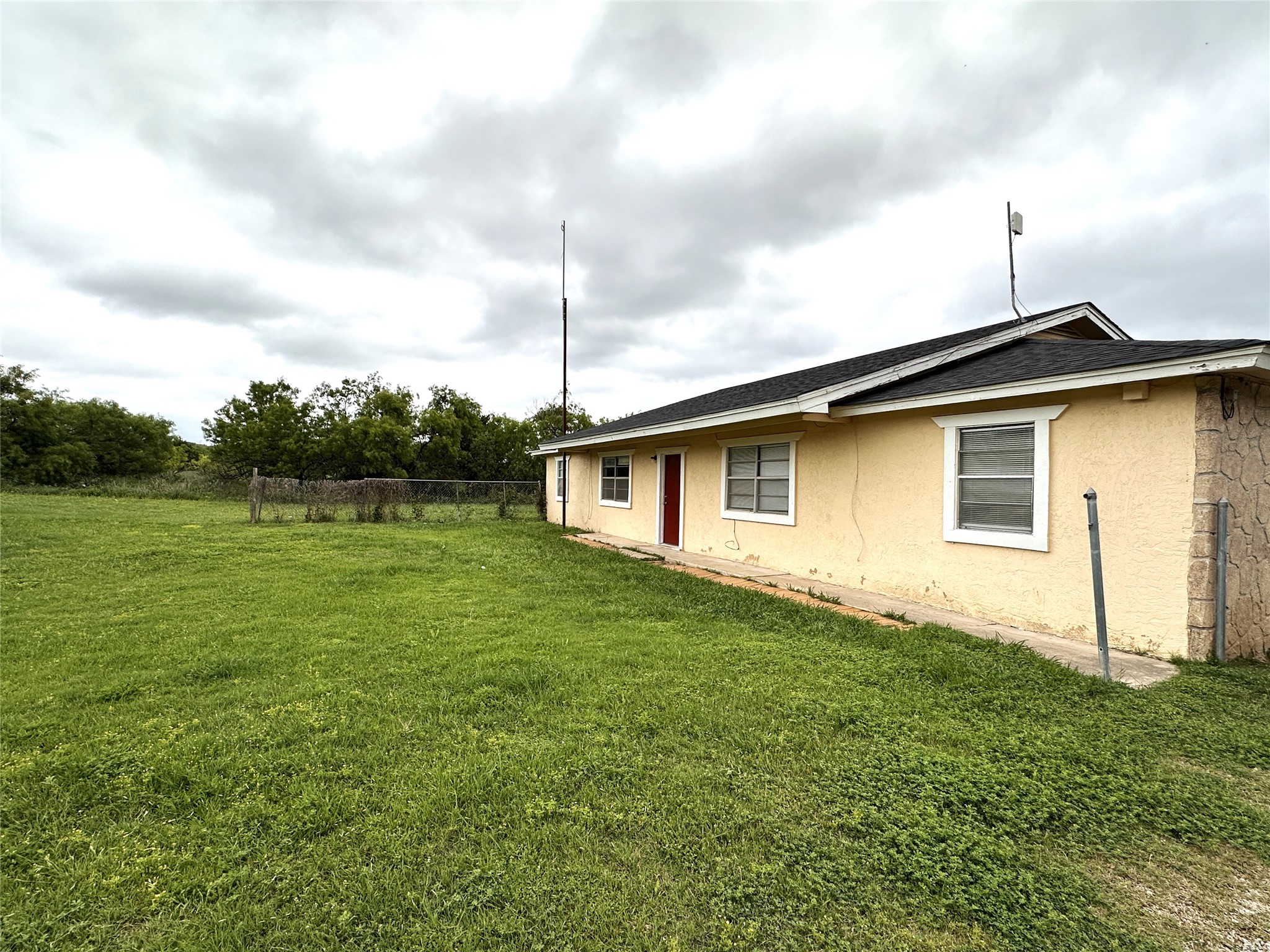 1814 Springlake W Brownwood TX 76801