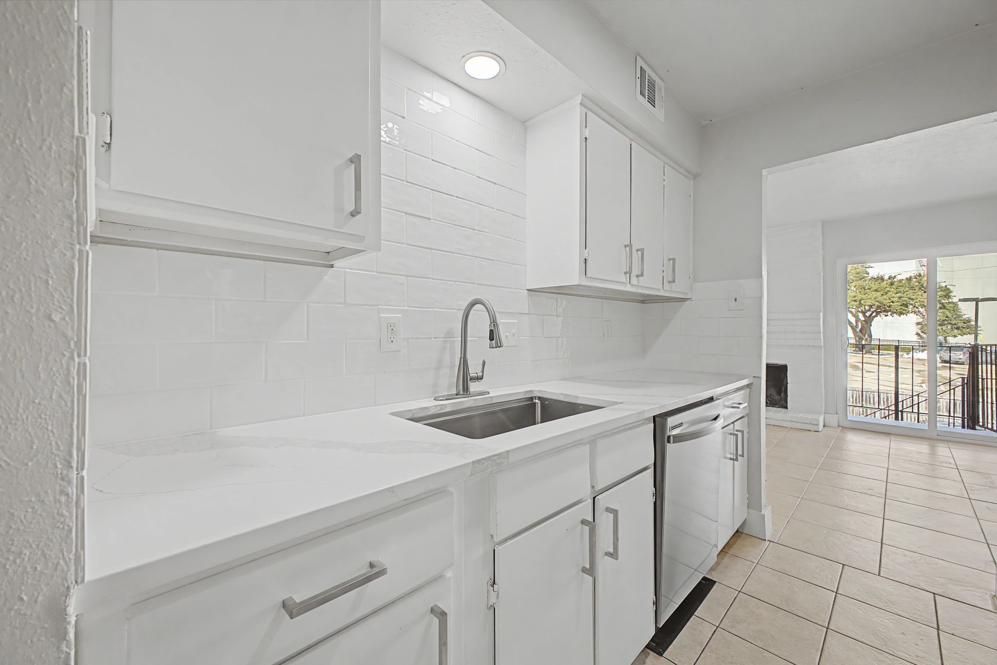 8095 Meadow Road Dallas TX 75231