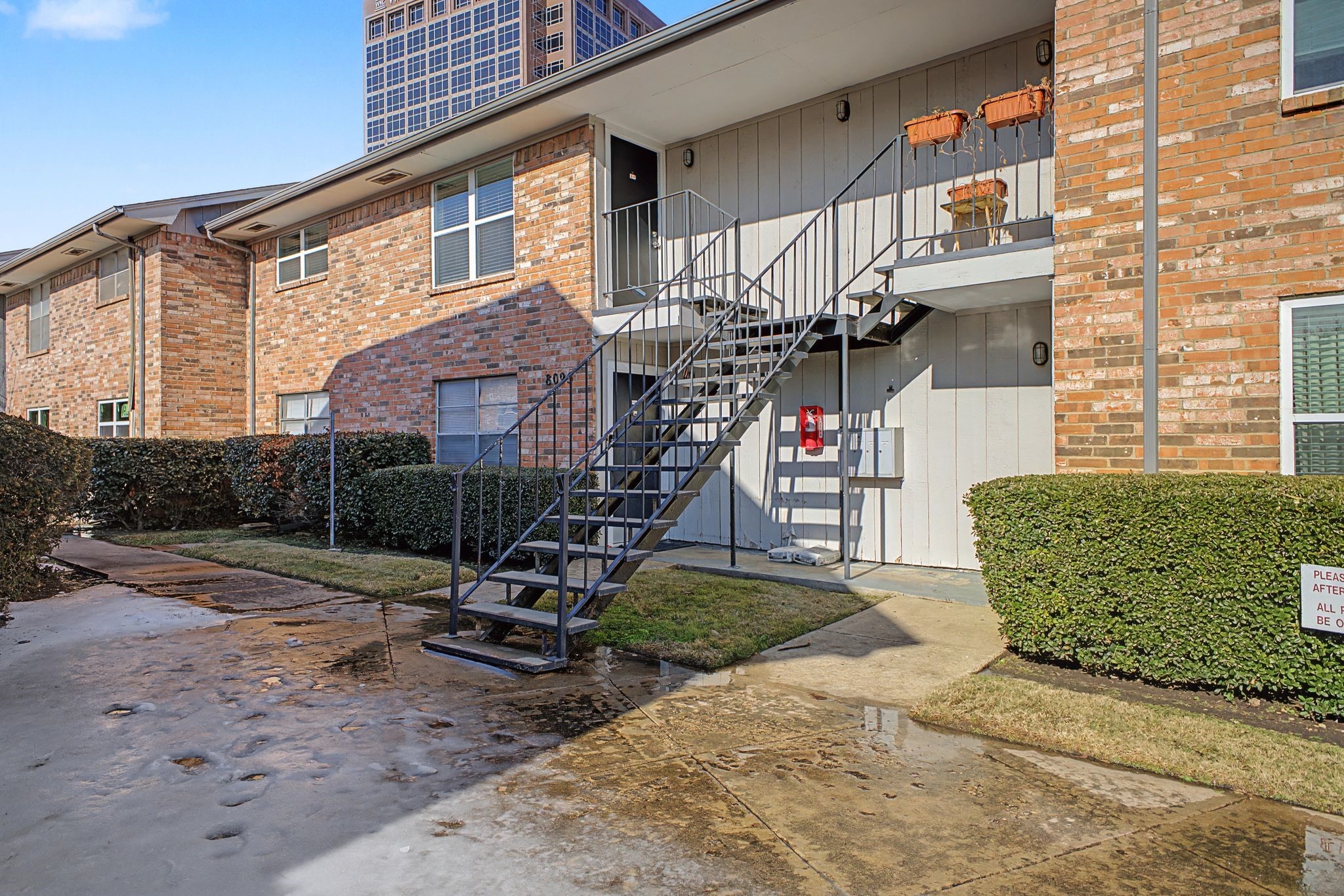 8095 Meadow Road Dallas TX 75231