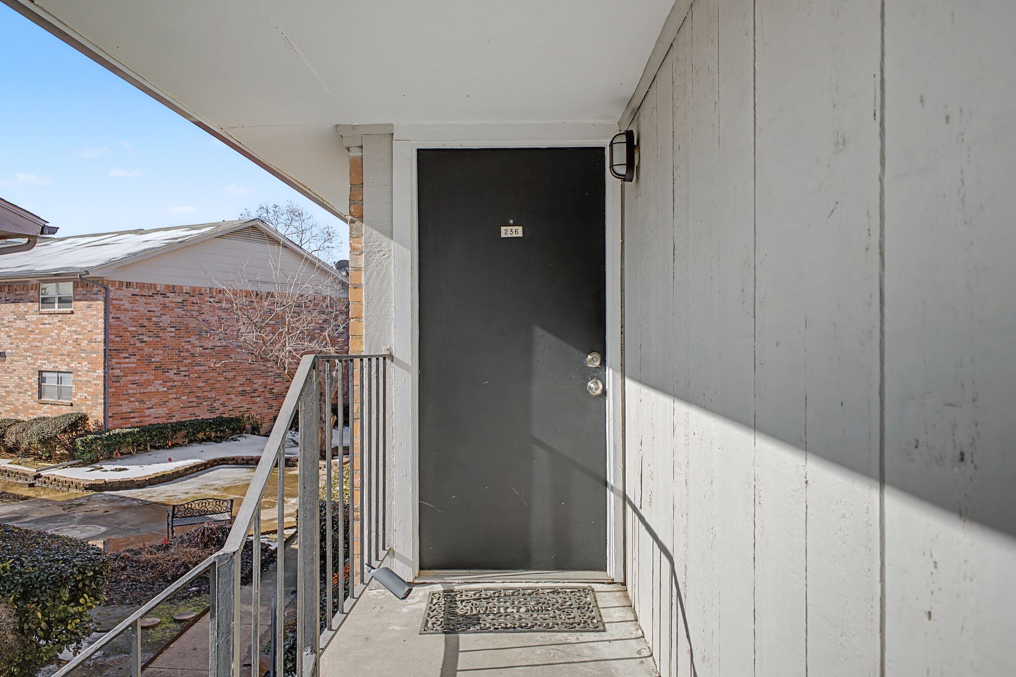8095 Meadow Road Dallas TX 75231