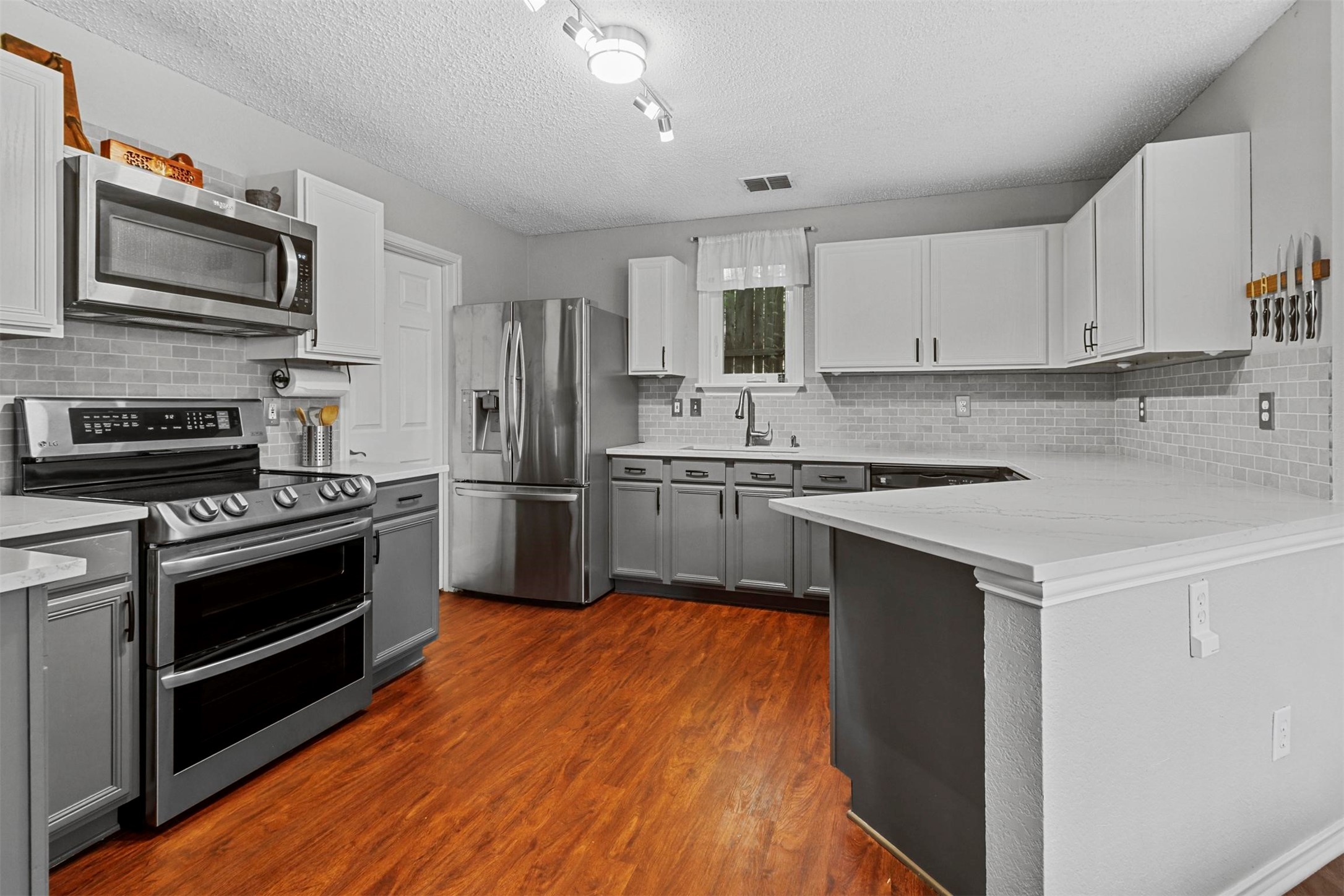2202 Barton Springs Drive Corinth TX 76210