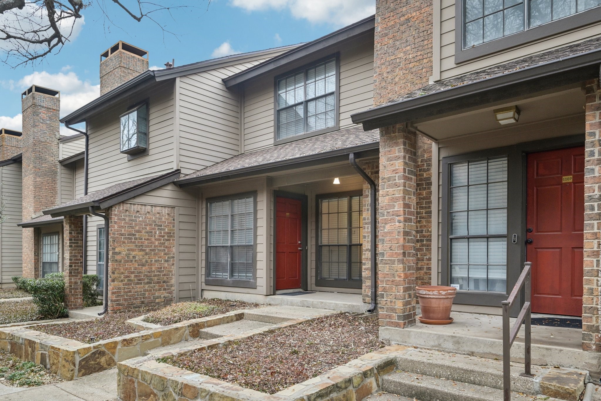 9910 Royal Lane Dallas TX 75231