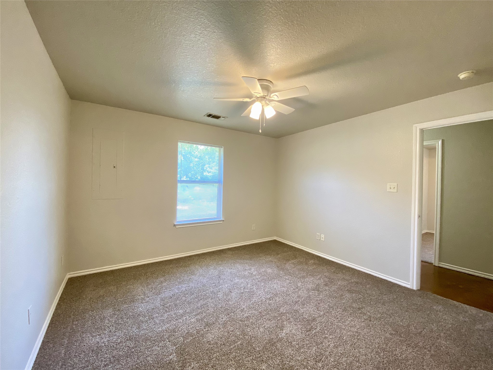 104 N Workman Road Decatur TX 76234