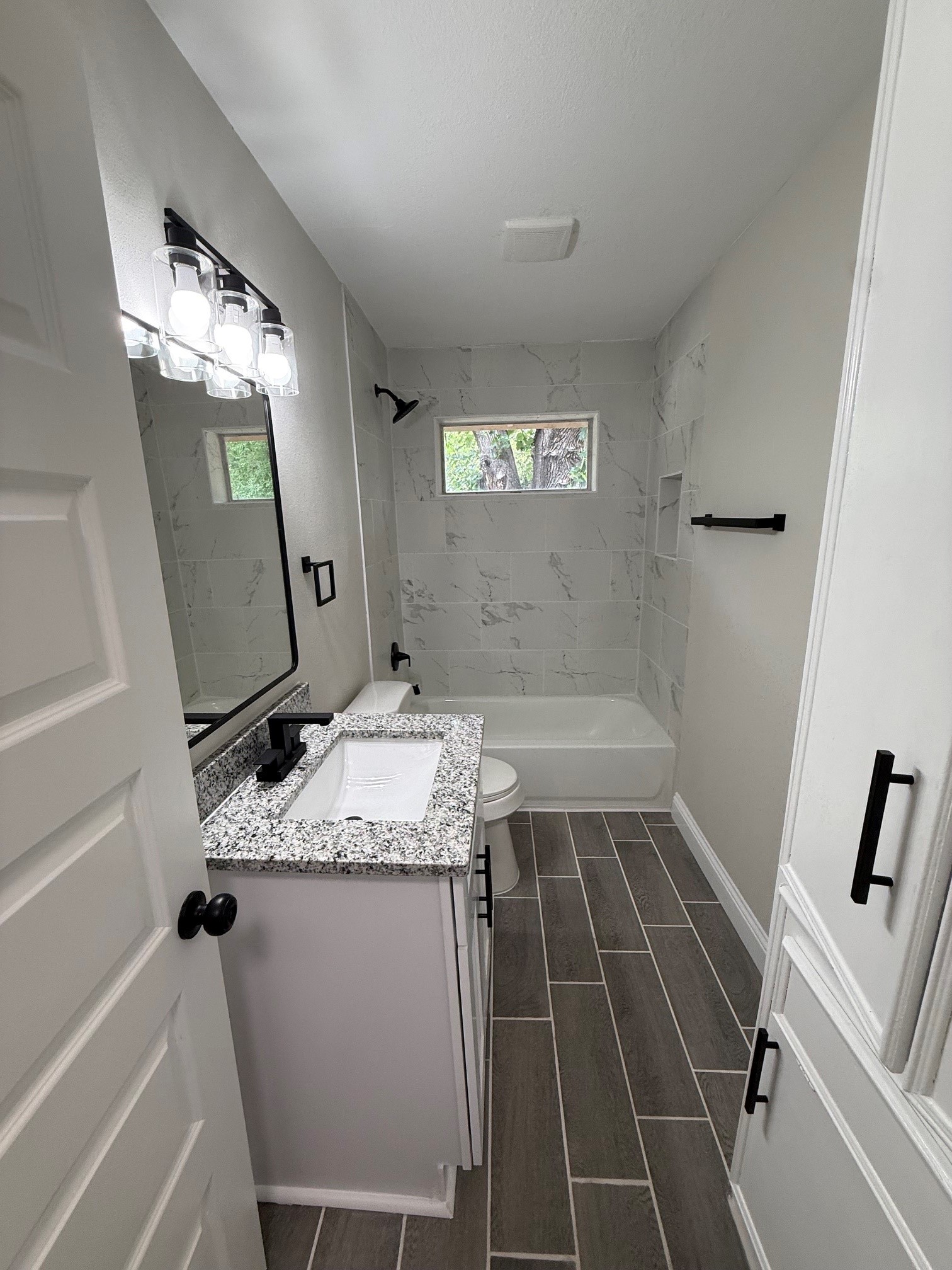 517 Cherry Lane Ennis TX 75119