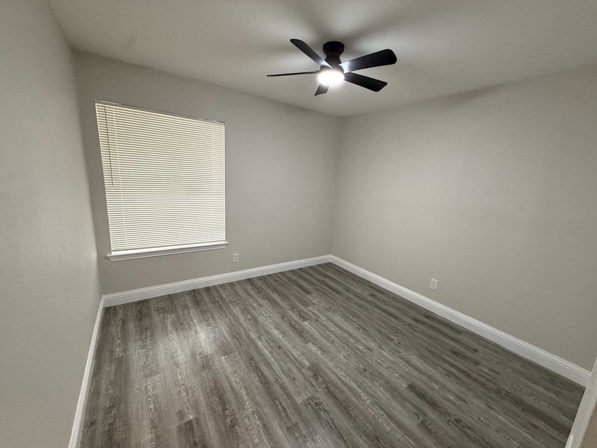 517 Cherry Lane Ennis TX 75119