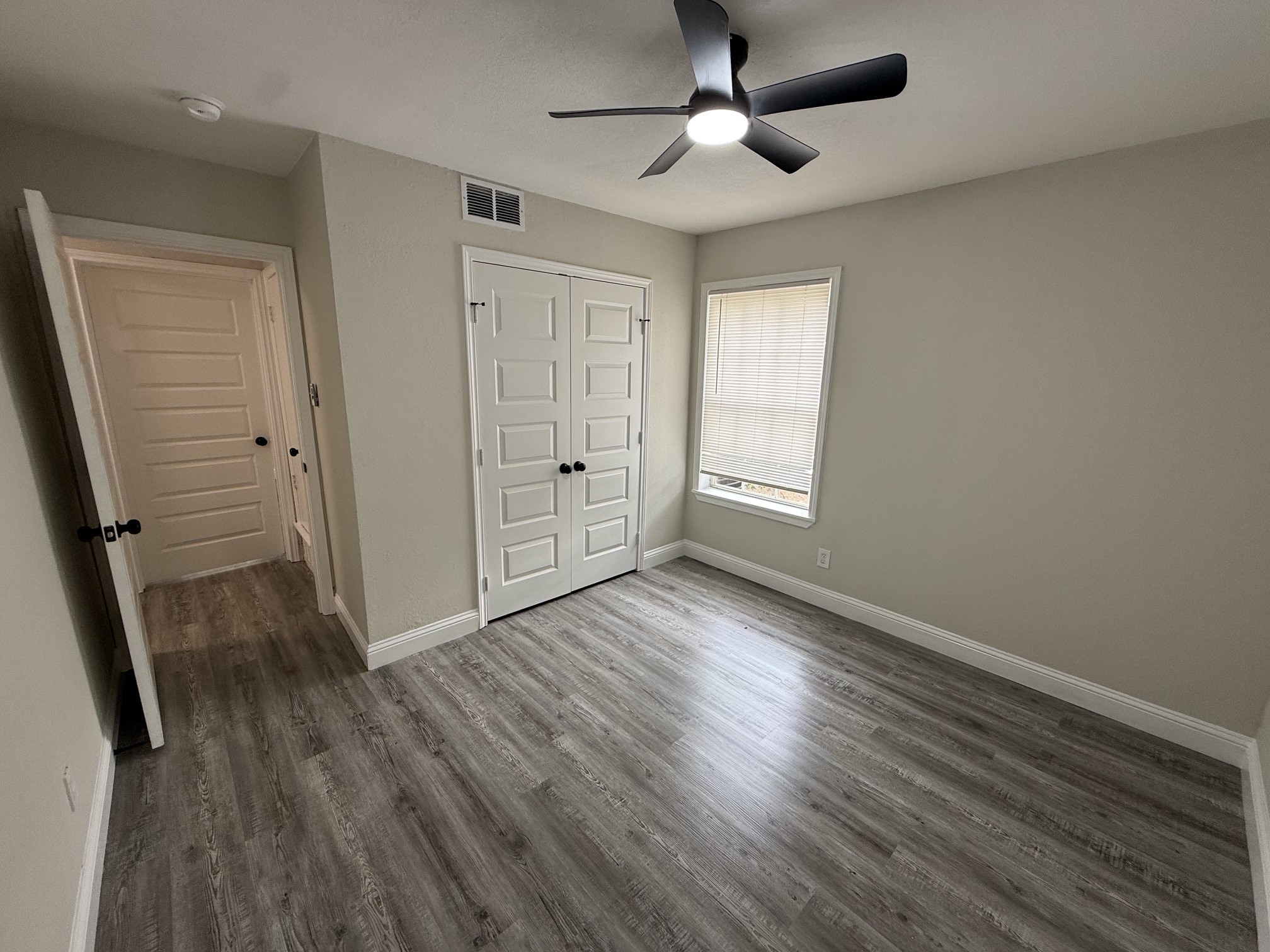 517 Cherry Lane Ennis TX 75119
