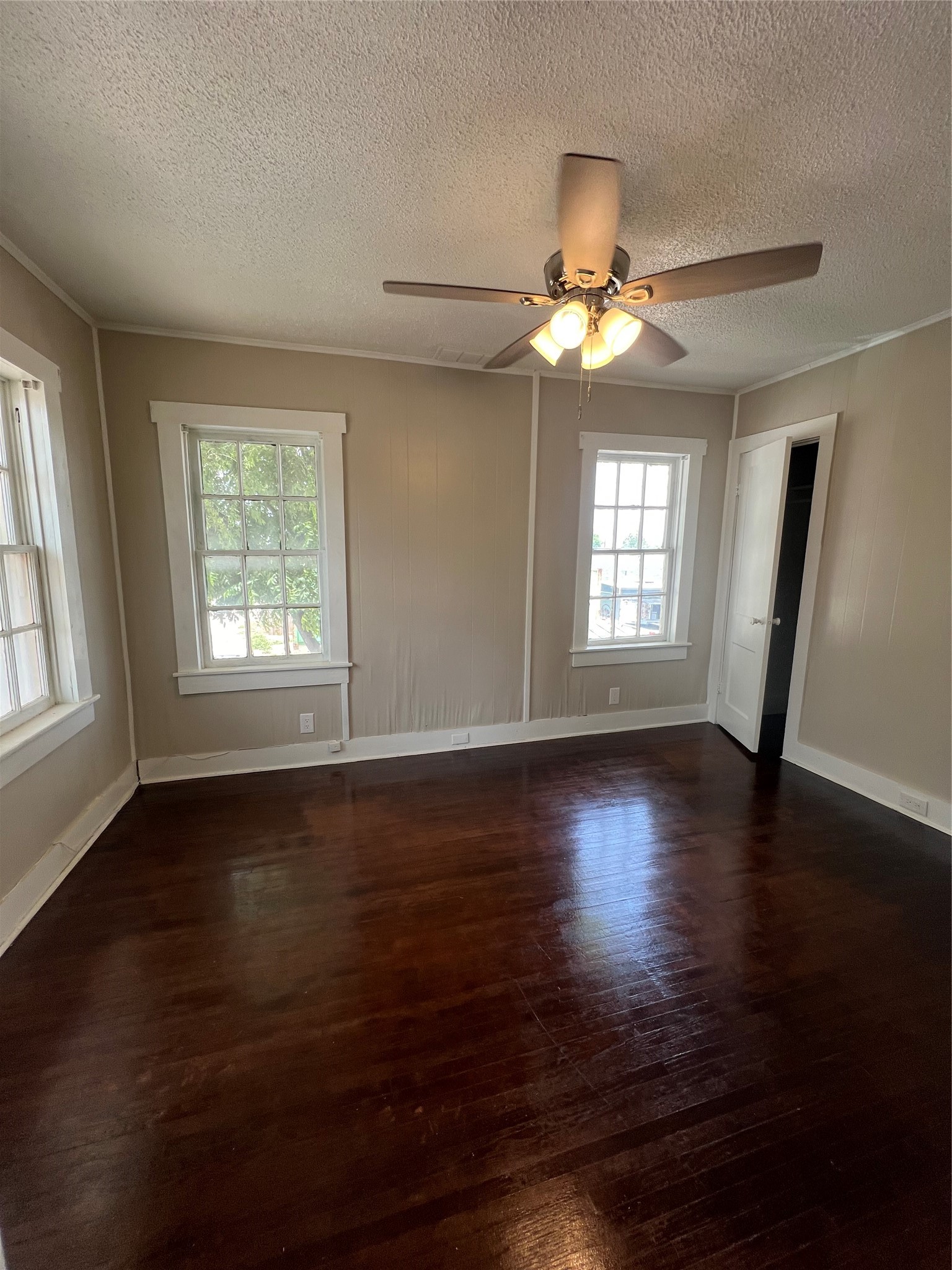 107 N Miller Street Breckenridge TX 76424