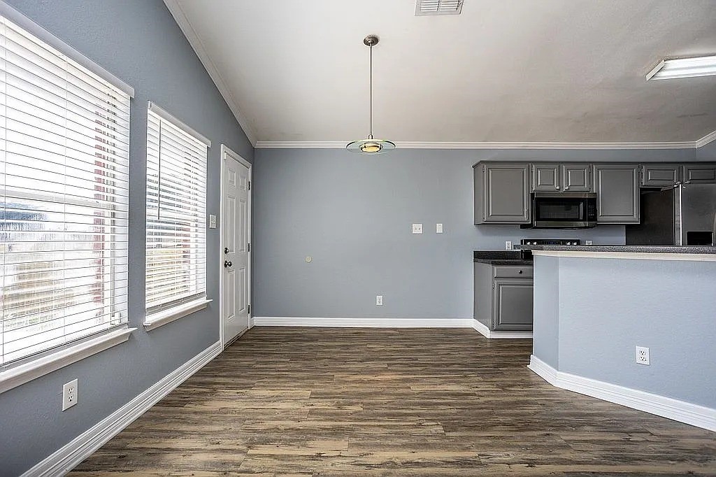 9000 Elbe Trail Fort Worth TX 76118