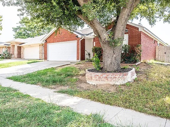 9000 Elbe Trail Fort Worth TX 76118