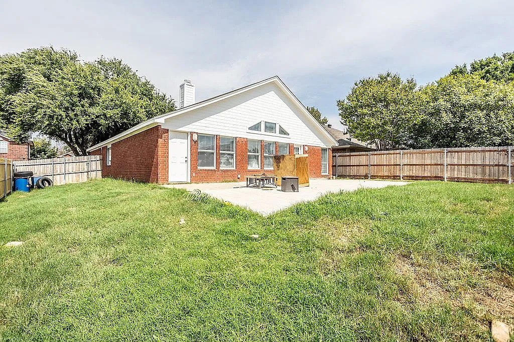 9000 Elbe Trail Fort Worth TX 76118
