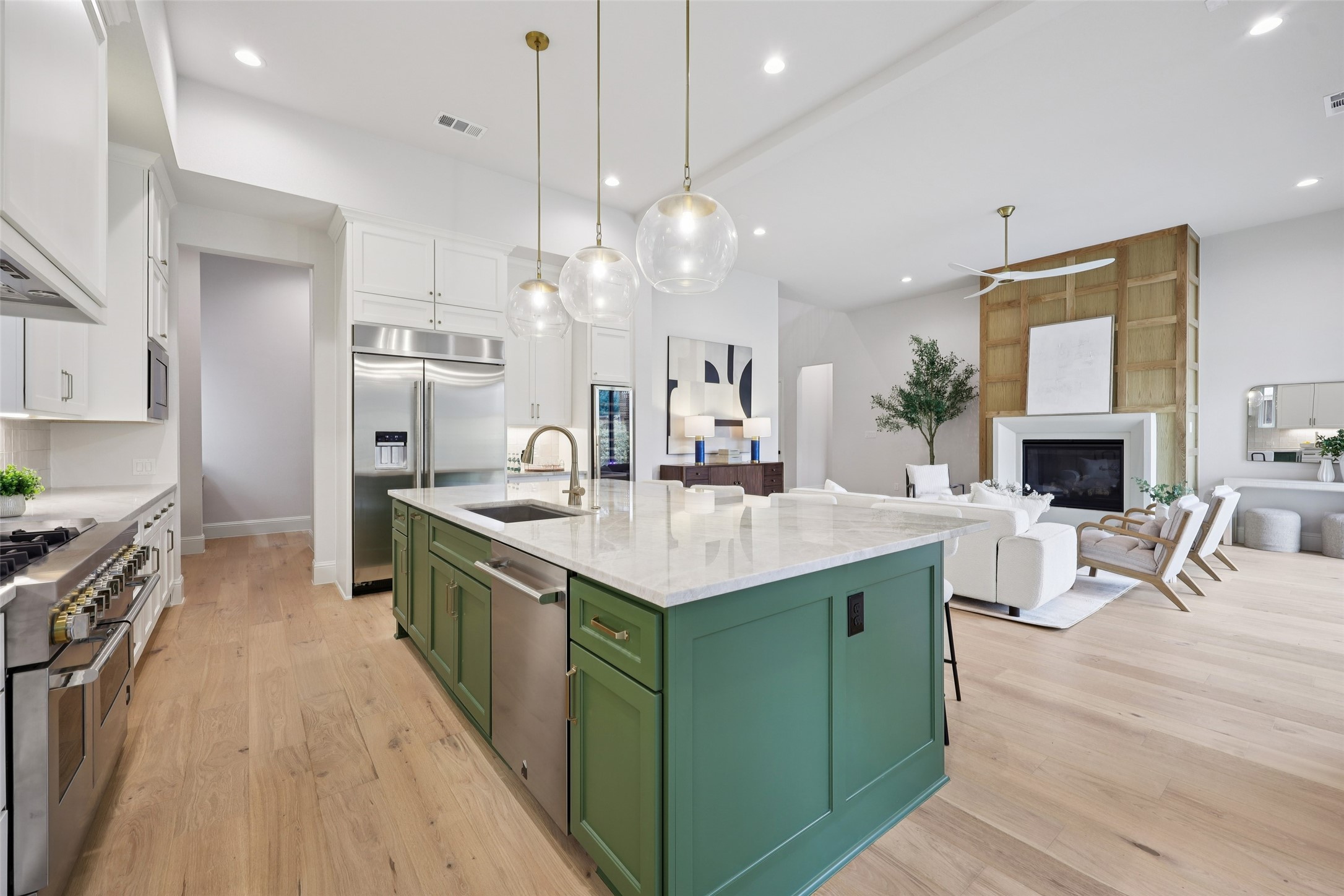 3845 Van Ness Lane Dallas TX 75220
