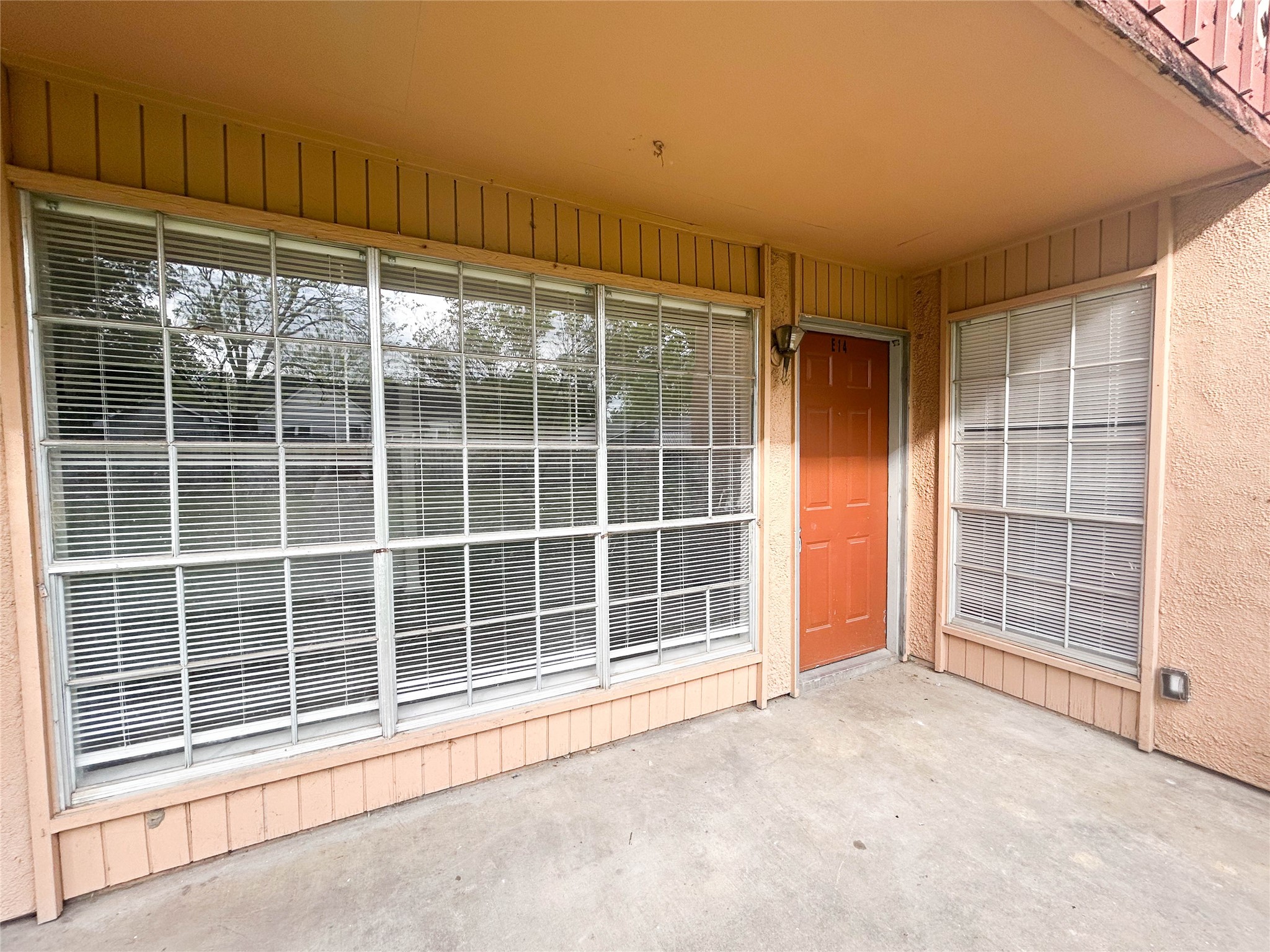 800 N Clay Street Ennis TX 75119