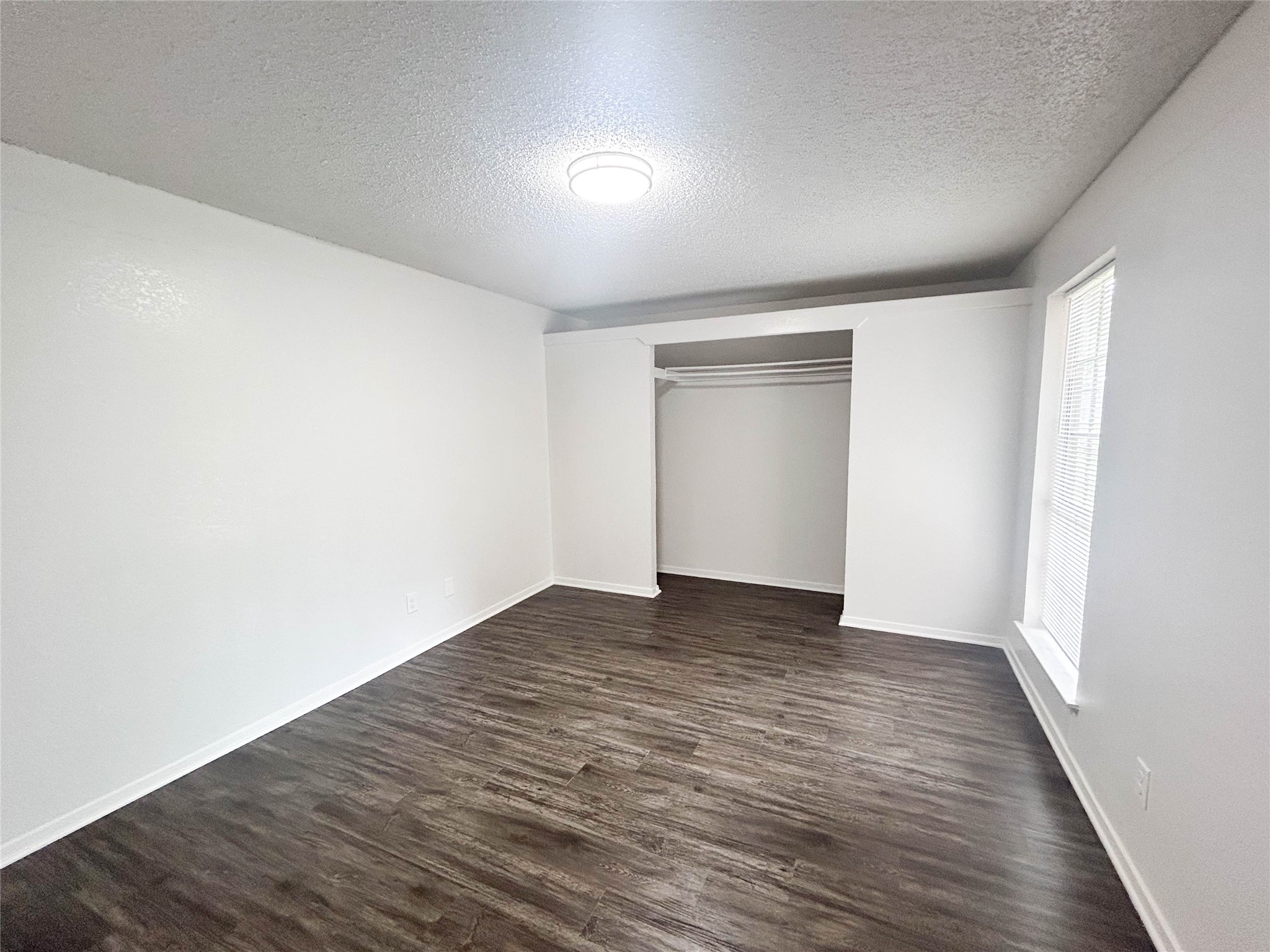 800 N Clay Street Ennis TX 75119