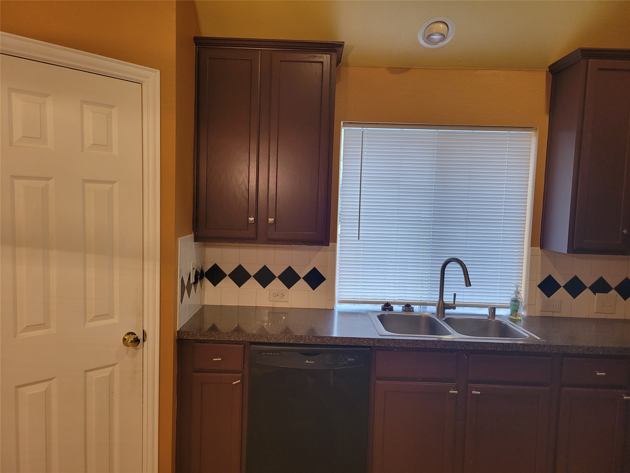 7913 Salzburg Drive Rowlett TX 75089