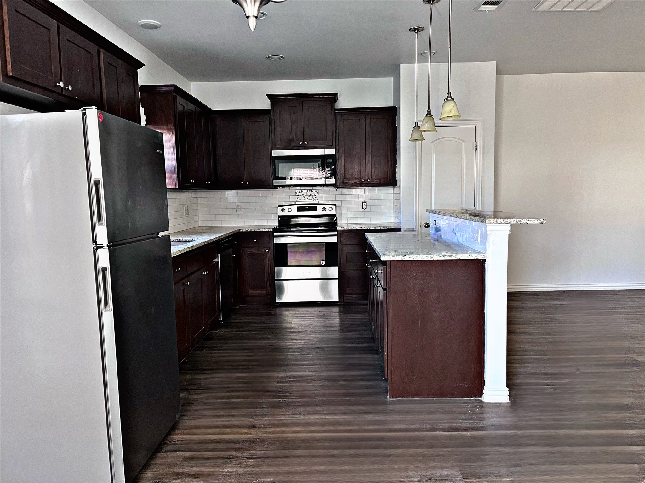 4916 Villas Drive Sanger TX 76266