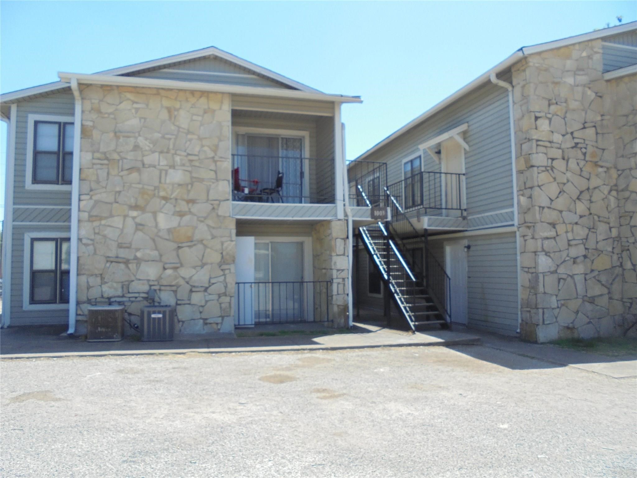 1003 Rock Street Bowie TX 76230