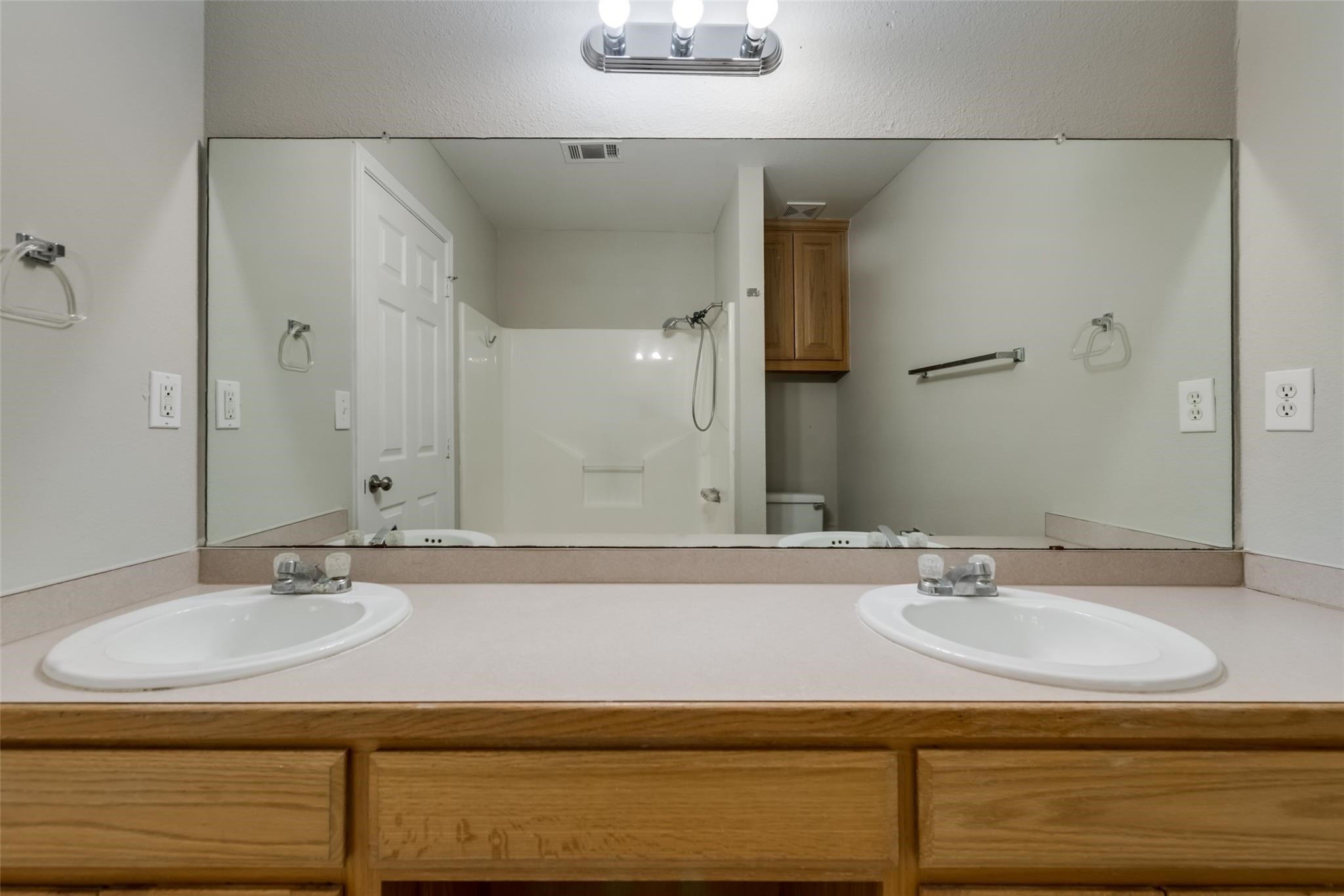 609 Houston Street Pottsboro TX 75076